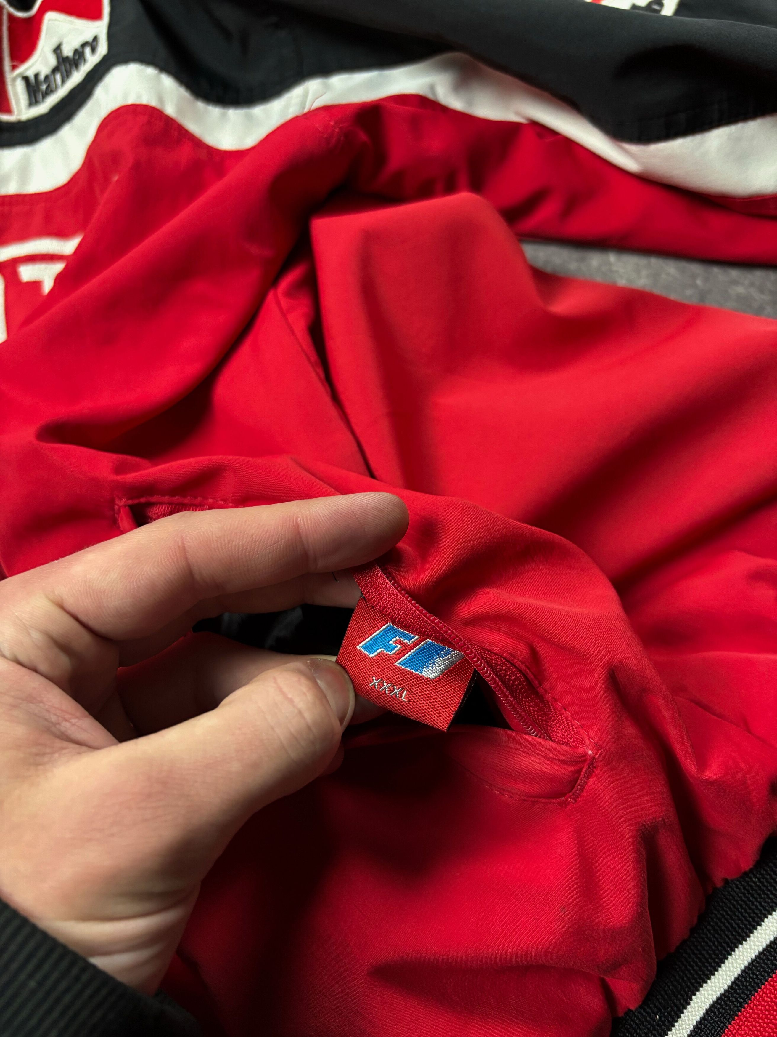 Ferrari Ferrari F1 Marlboro Racing Jacket Vintage Motorsport Size US L / EU 52-54 / 3 - 14 Thumbnail