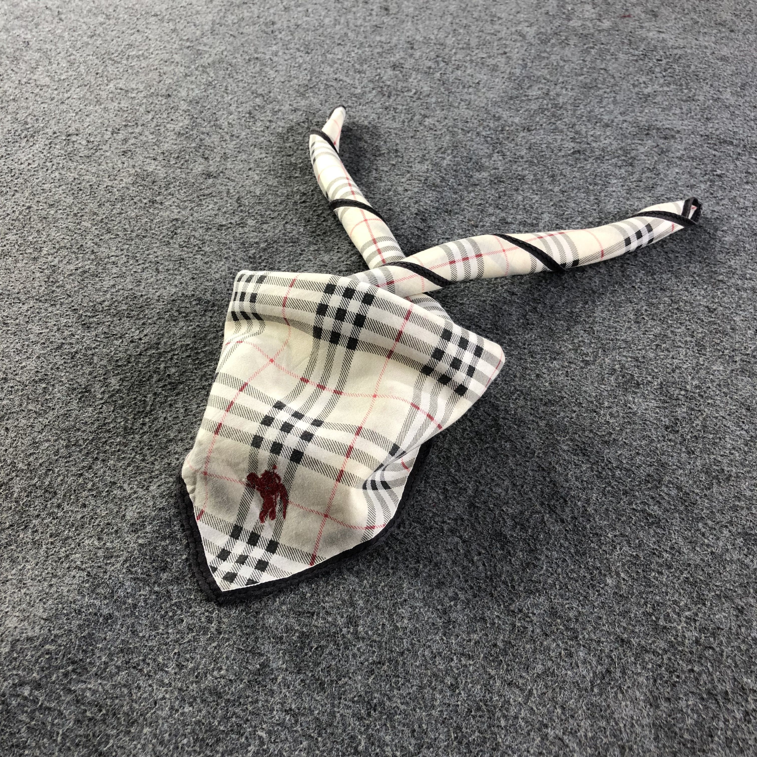 Burberry Burberry Nova Check Handkerchief Neckerchief Bandana H1445 Size ONE SIZE - 2 Thumbnail