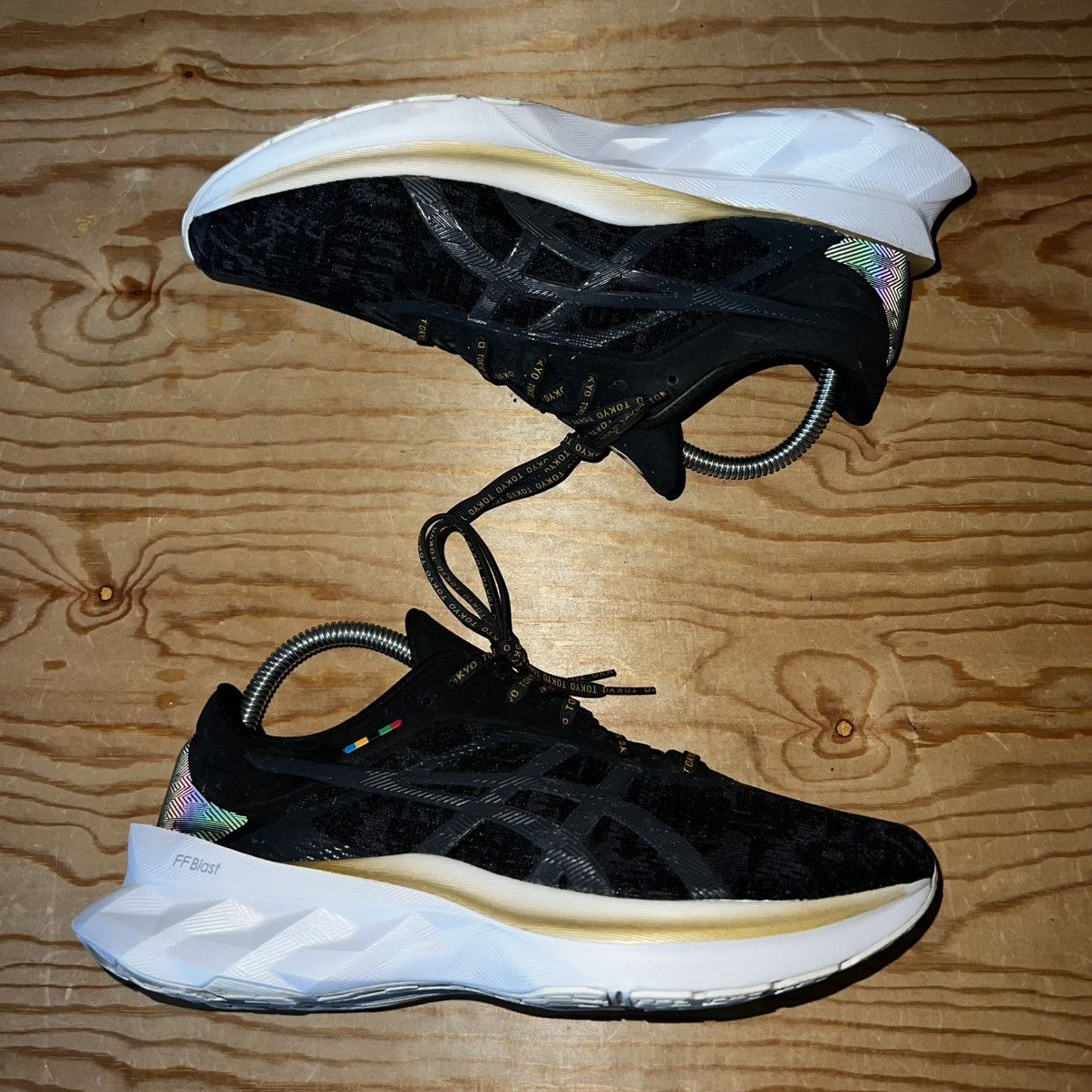 WOMEN’S ASICS GEL NOVABLAST EDO ERA TRIBUTE PACK TOKYO SHOES