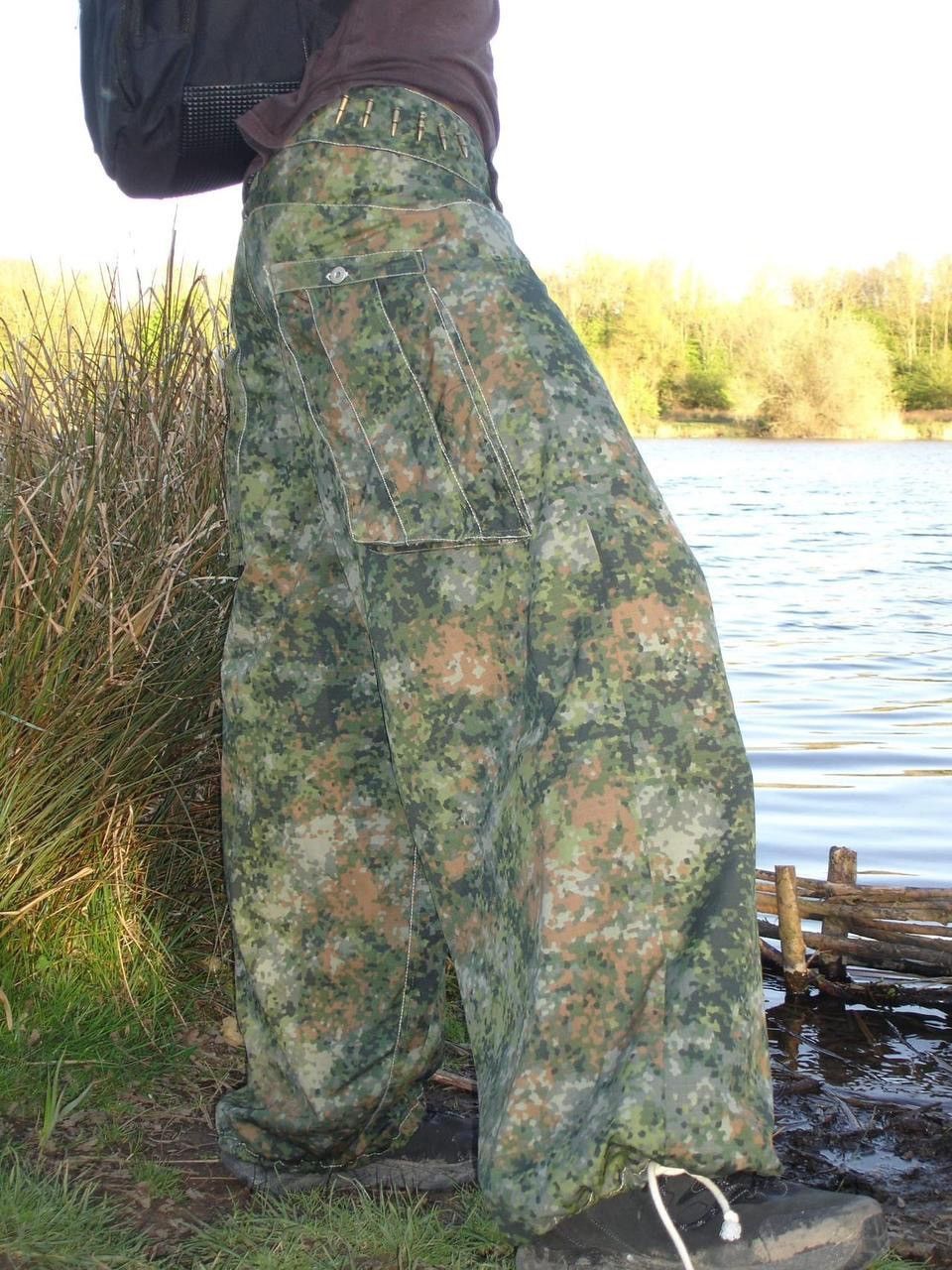 Handmade Baggy Cargos in Pixel Camo Size US 32 / EU 48 - 1 Thumbnail