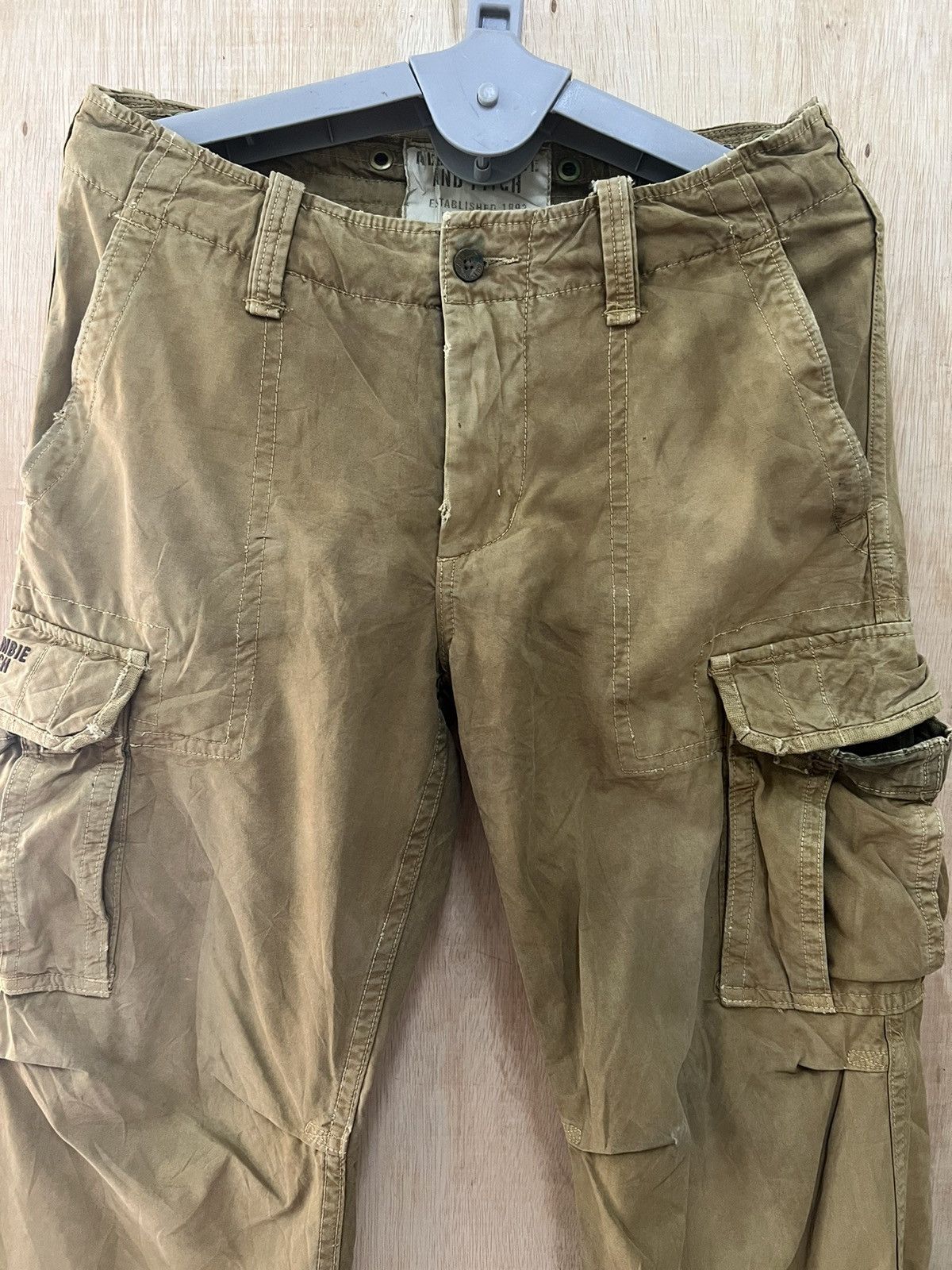 Abercrombie & Fitch × Acme Clothing PANTS CARGO ABERCROMBIE AND FITCH Size US 35 - 14 Thumbnail