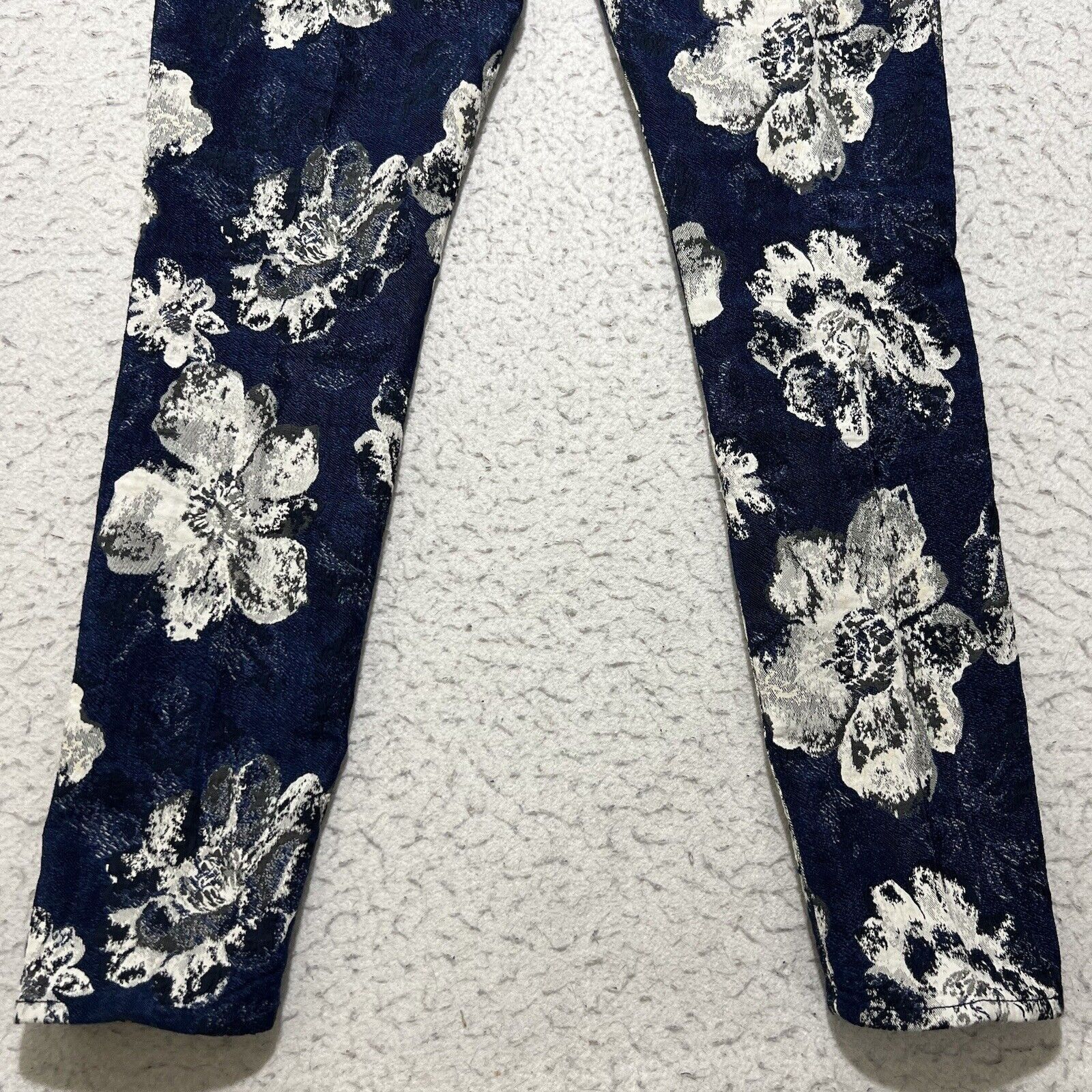 7 For All Mankind 7 For All Mankind Floral Ankle Jacquard Skinny Pants Blue Size 29" - 8 Thumbnail