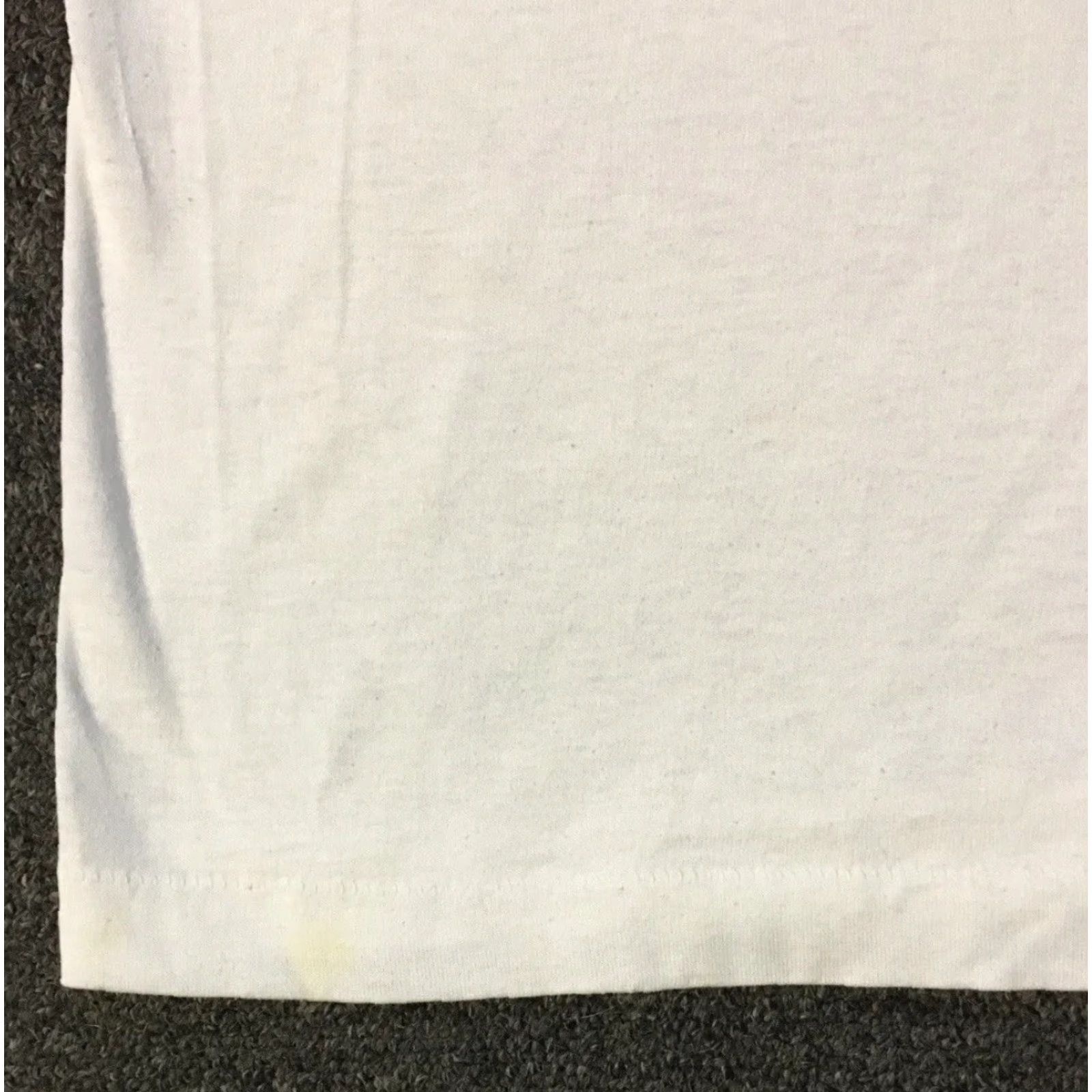 Vintage VINTAGE 90s West Virginia University Microscale Chemistry Who Says Bigger Is Better? Faded Shirt L White Men Short Sleeve Crew Neck Graphic Tee Size US L / EU 52-54 / 3 - 6 Thumbnail