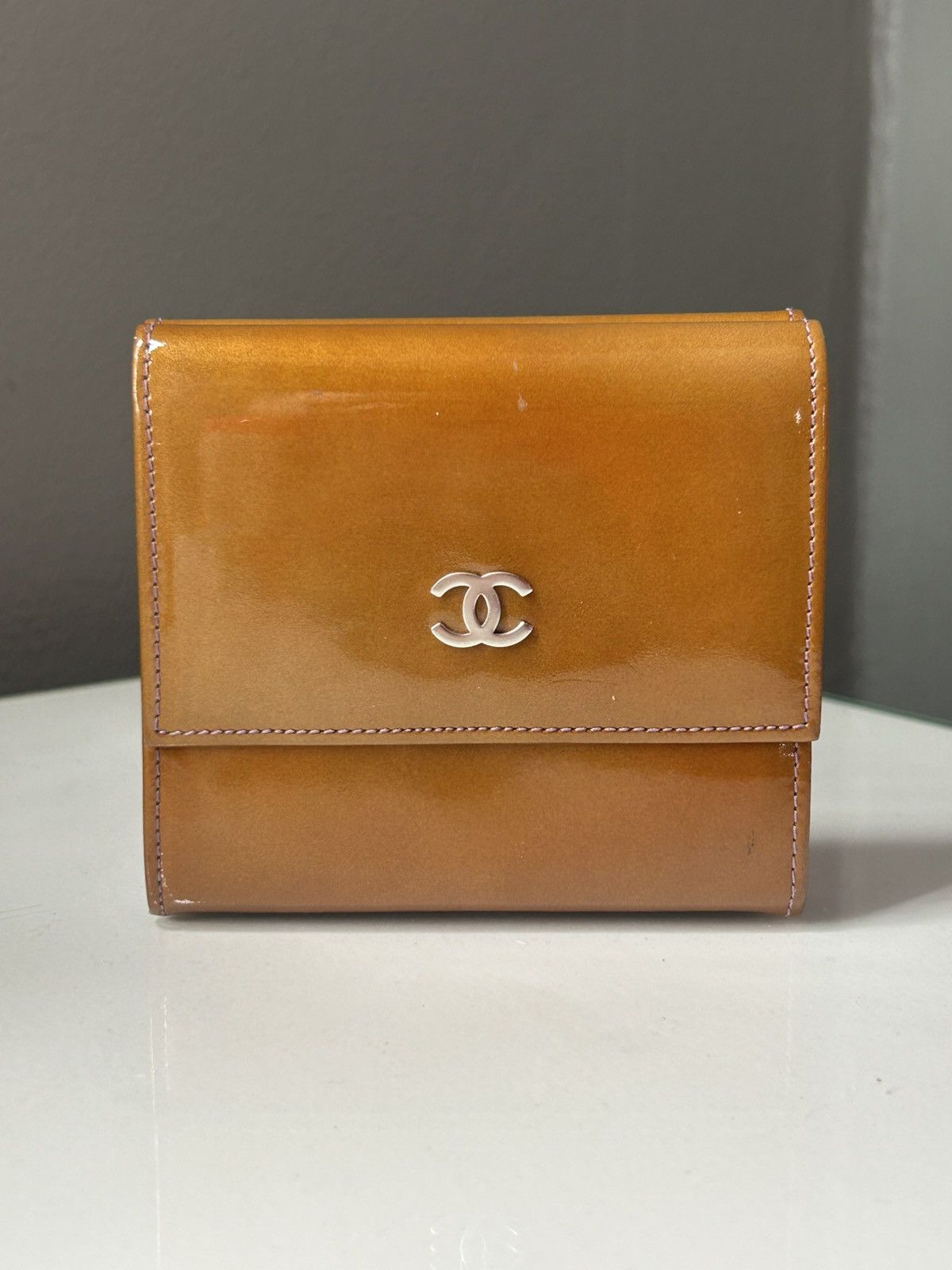 Chanel Vintage Chanel Chestnut Orange Patent Leather Compact Wallet Size ONE SIZE - 2 Thumbnail
