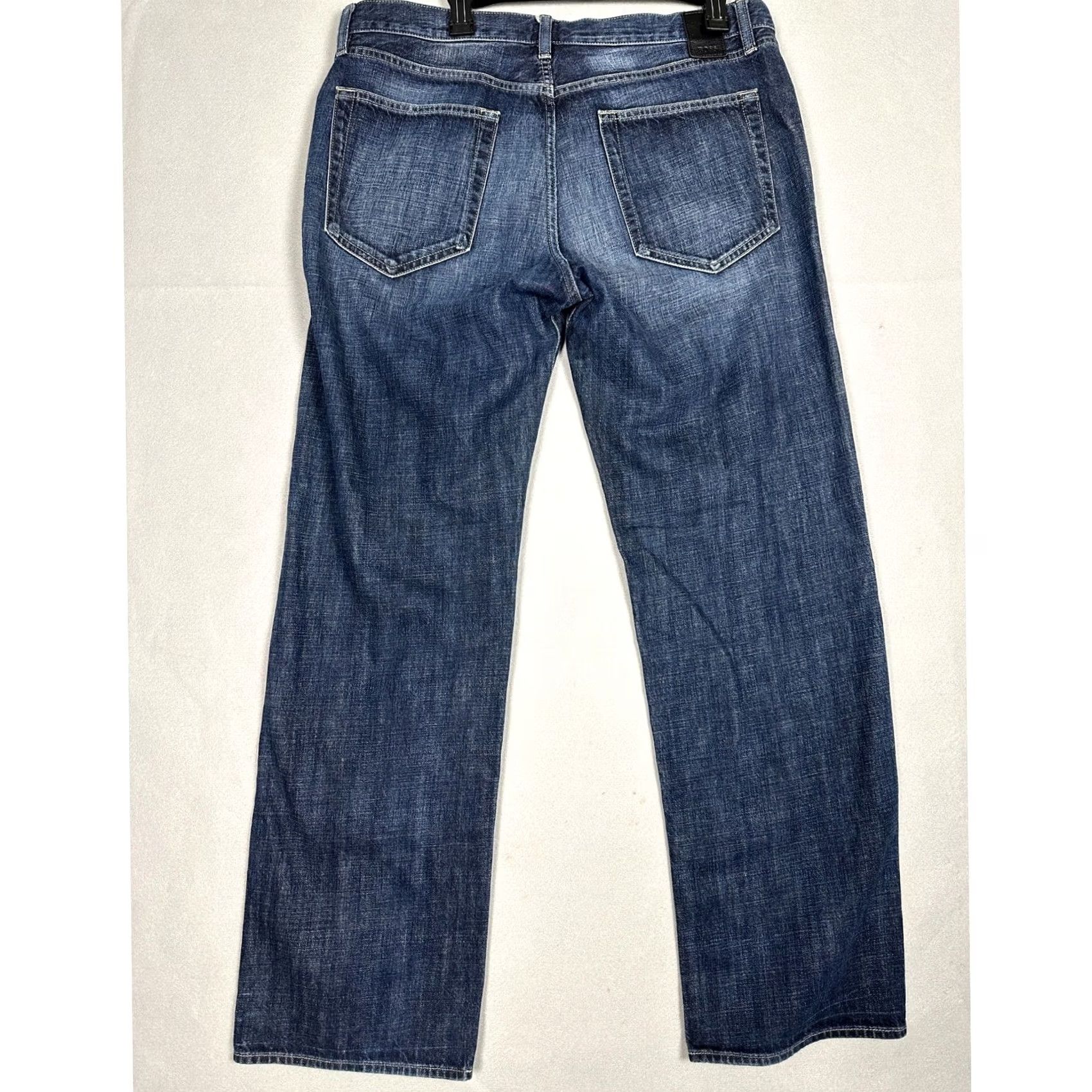 Hugo Boss HUGO BOSS Jeans Jacksons Straight Dark Wash Blue Denim 36x32 Mens Regular 5-Pocket Denim Button Fly Blue Jeans Men Size US 36 / EU 52 - 6 Thumbnail