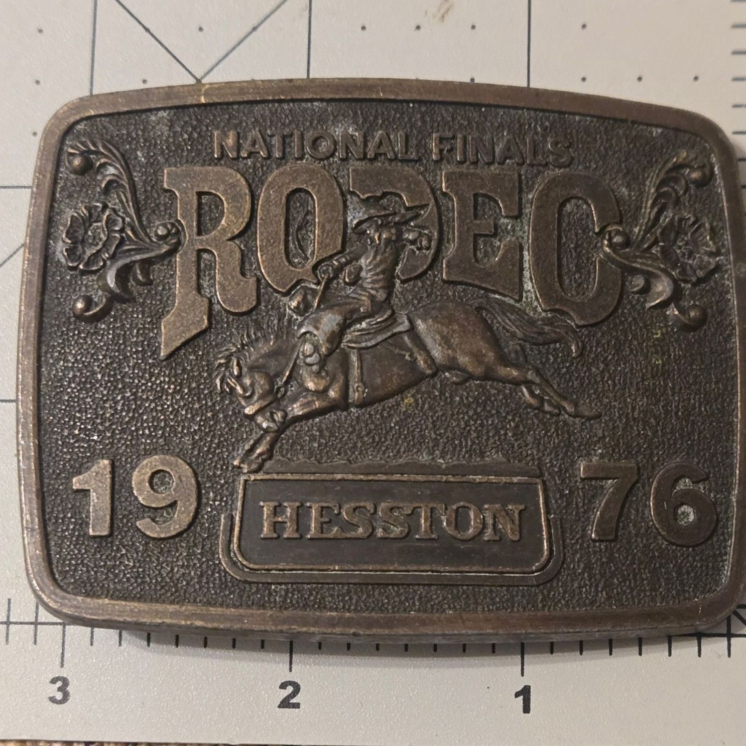 Other 1976 Hesston Rodeo Belt Buckle Vintage NFR Saddle Bronc Cowb Size ONE SIZE - 8 Thumbnail