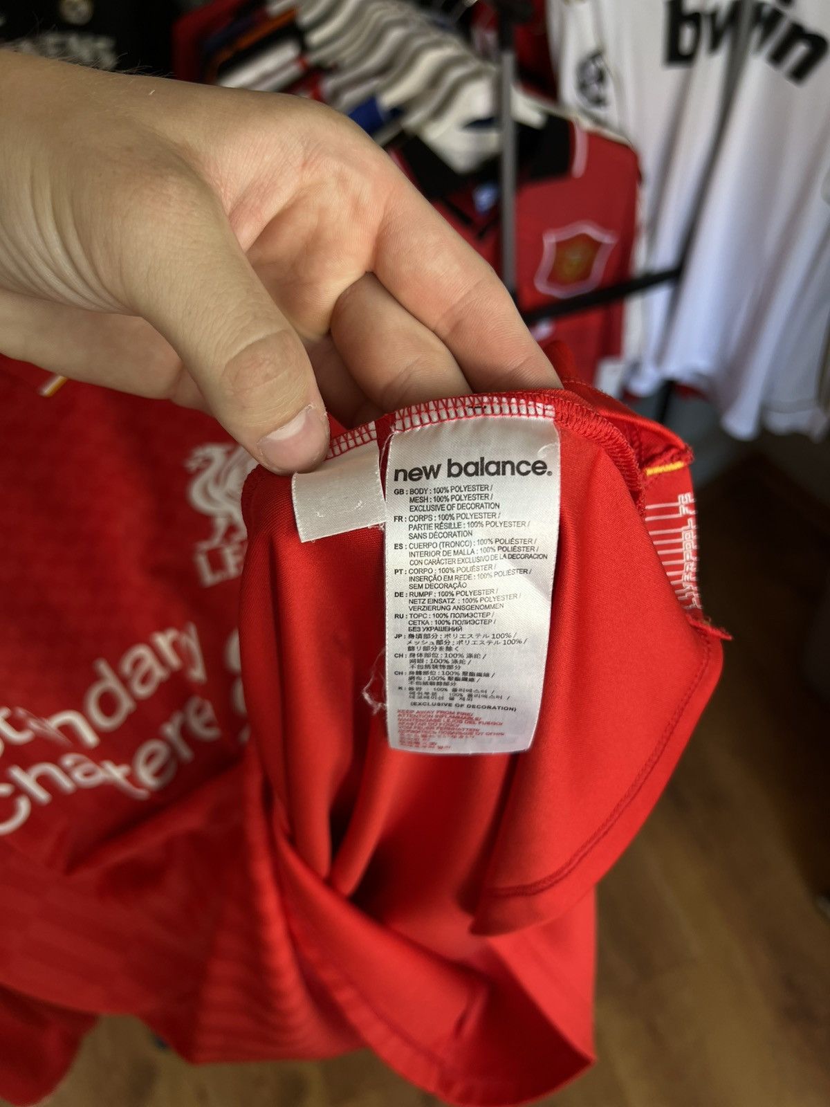New Balance Soccer Jersey New Balance Liverpool 2016/17 Coutinho #10 Size US L / EU 52-54 / 3 - 11 Thumbnail