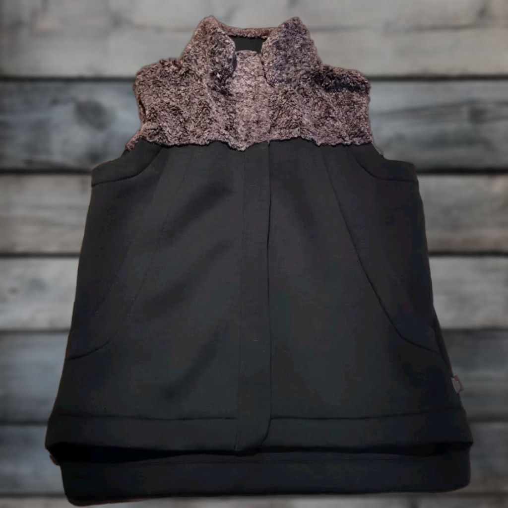 The North Face The North Face Vest Women M Green Faux Fur Thermal 3D Hybrination EUC Womens Size M / US 6-8 / IT 42-44 - 1 Thumbnail