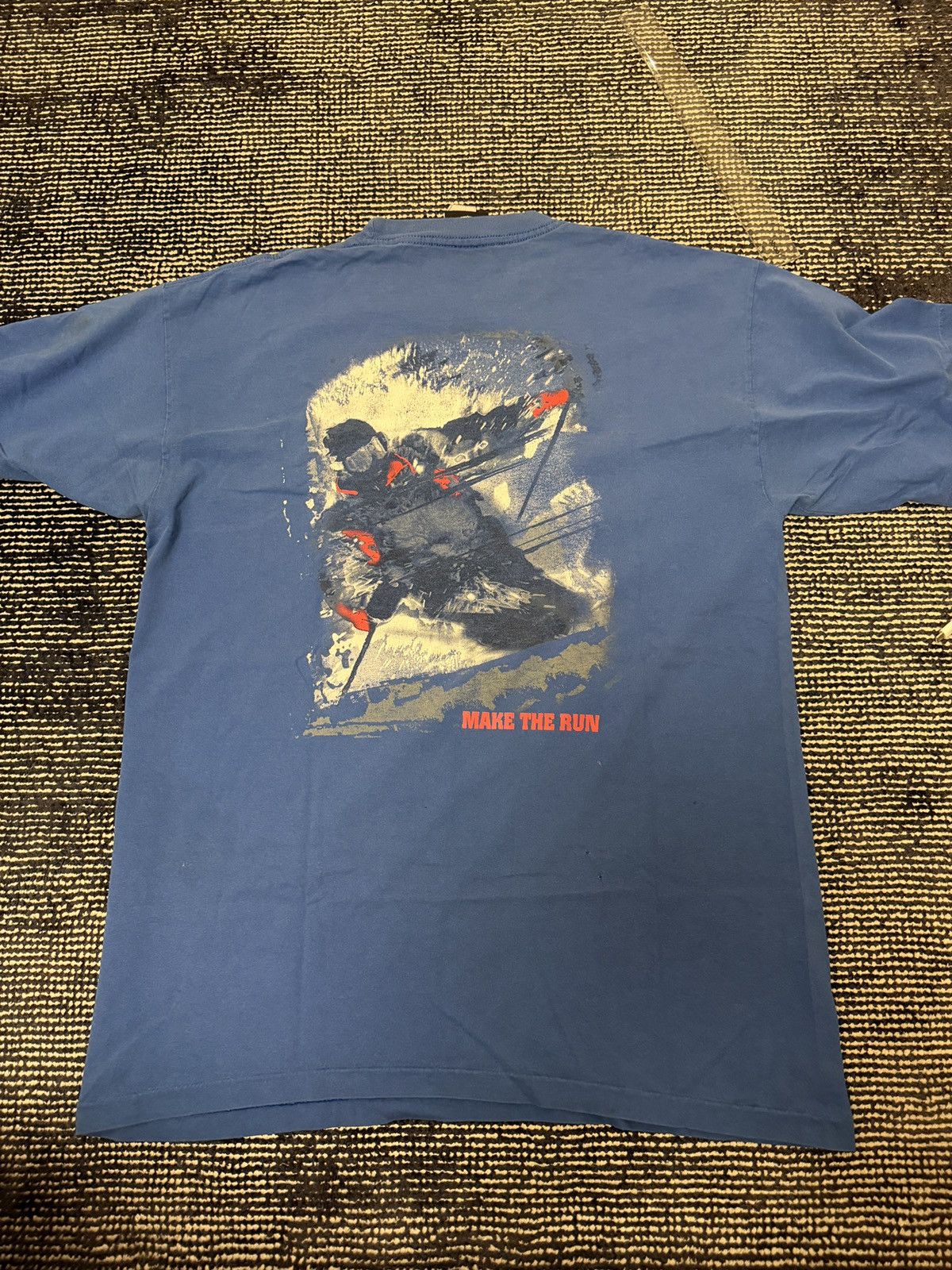 Vintage Vintage Marlboro T Shirt Size US L / EU 52-54 / 3 - 4 Thumbnail