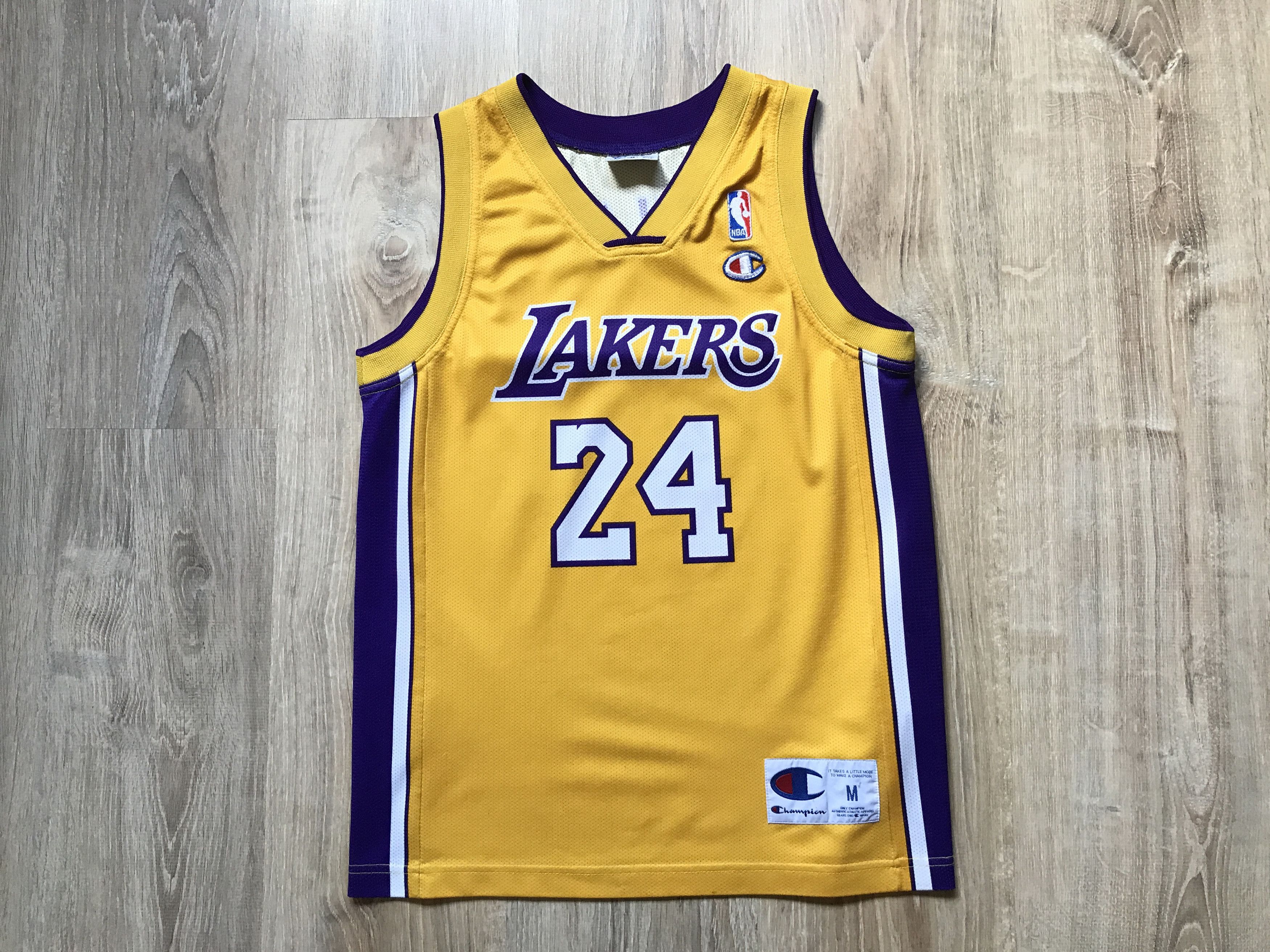 Champion × NBA × Vintage Vintage Champion Los Angeles Lakers Kids Kobe Bryant #24 Size US XXS / EU 40 - 1 Thumbnail