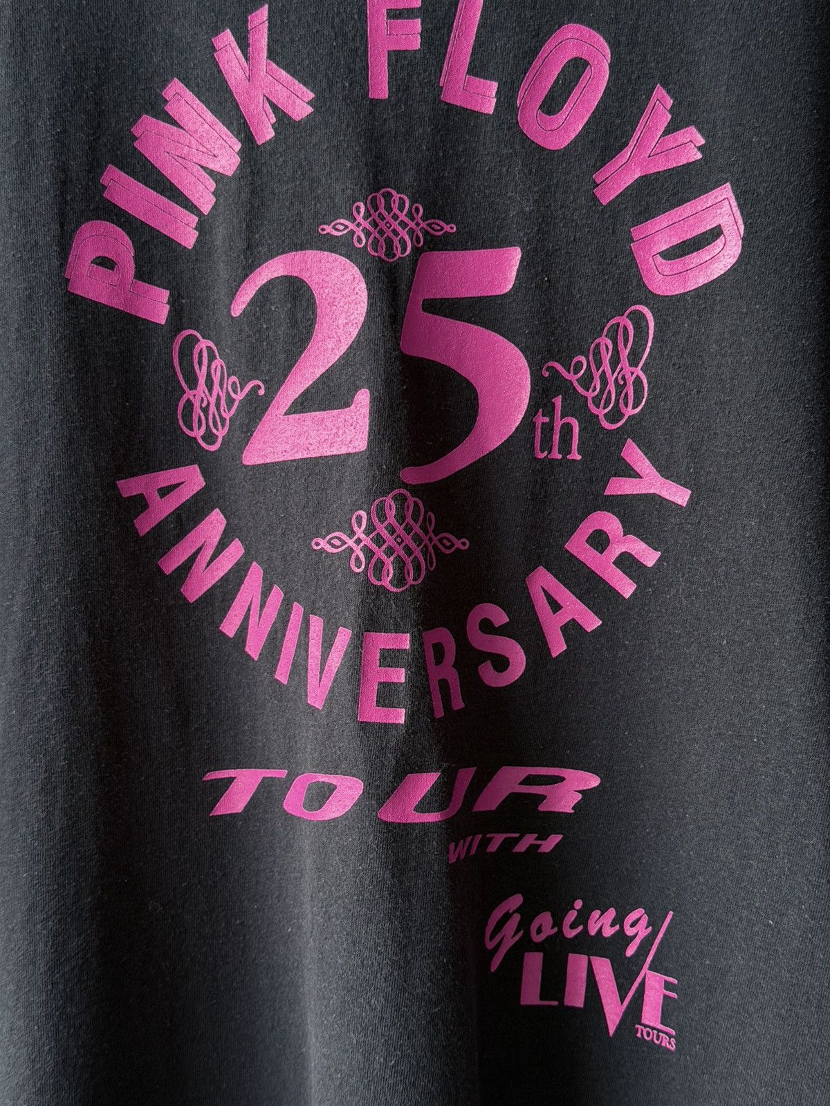 Band Tees Vintage 1994 Pink Floyd Band Tour T-Shirt Tee Size US XL / EU 56 / 4 - 3 Thumbnail