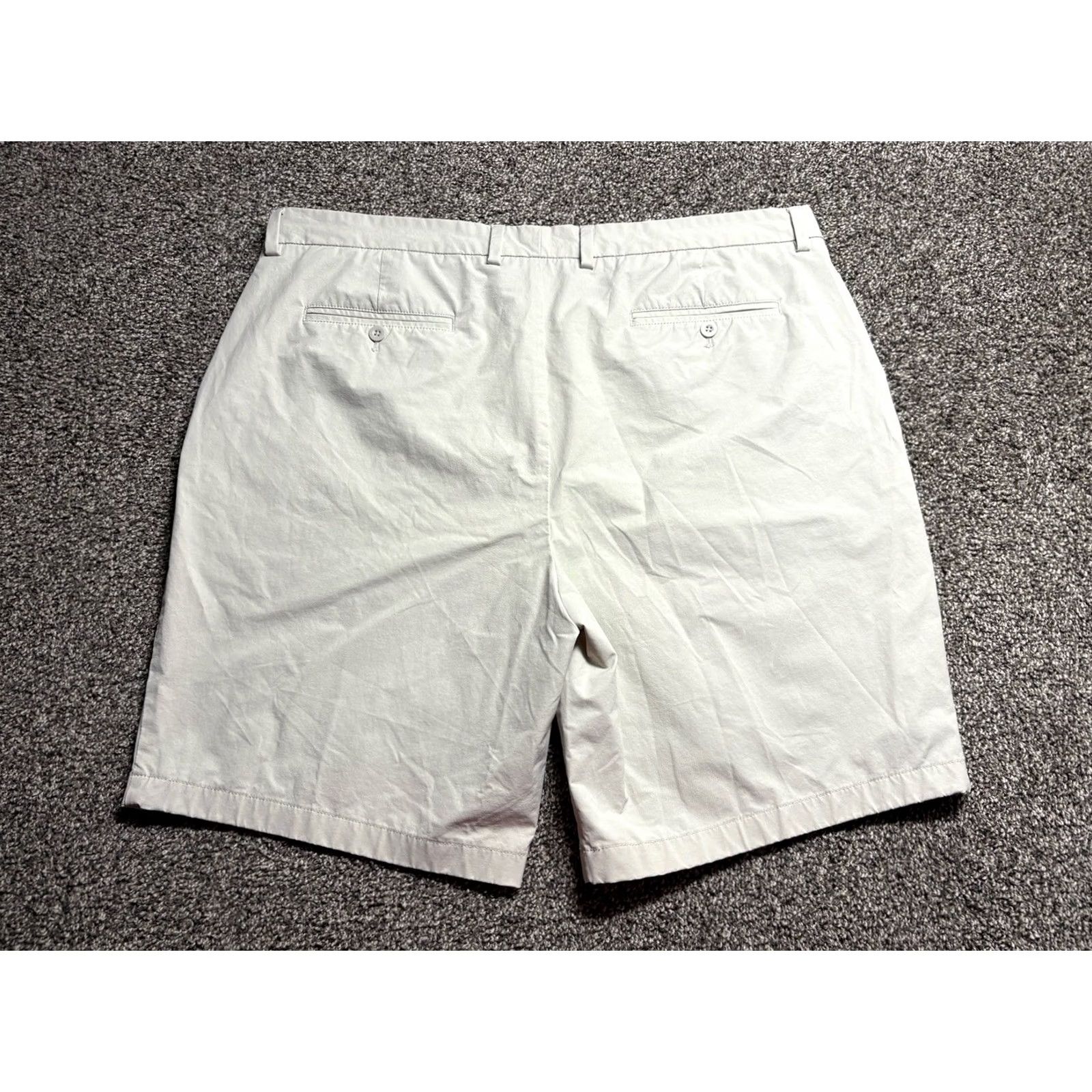 Vineyard Vines Vineyard Vines On-The-Go Shorts Mens 40 Beige OTG Performance Golf Chino Pocket Breathable Quick Dry Lightweight 9in Inseam Casual Travel Hanes? Size US 40 / EU 56 - 2 Thumbnail