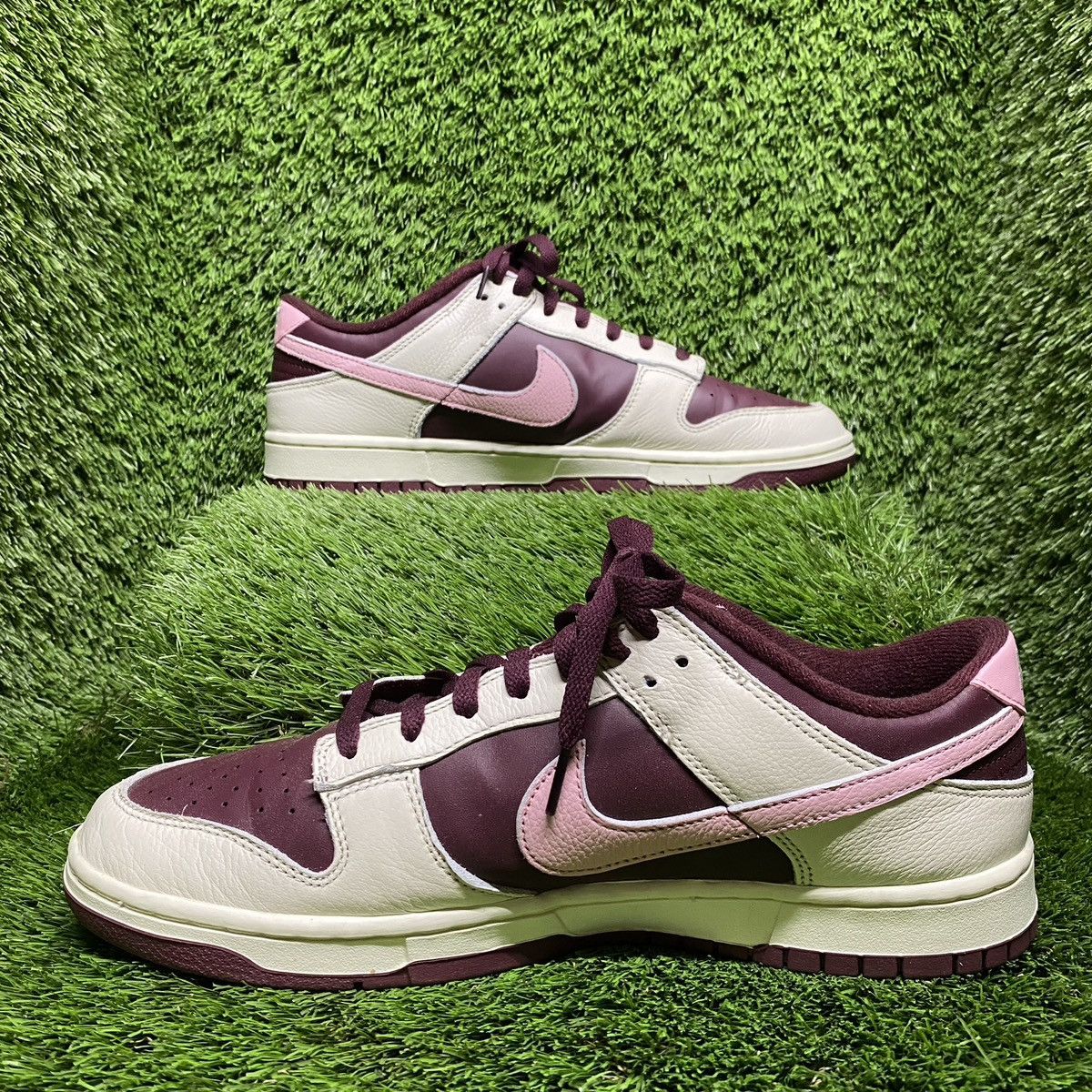 Nike Nike Dunk Low “Valentines” Size US 12 / EU 45 - 2 Thumbnail