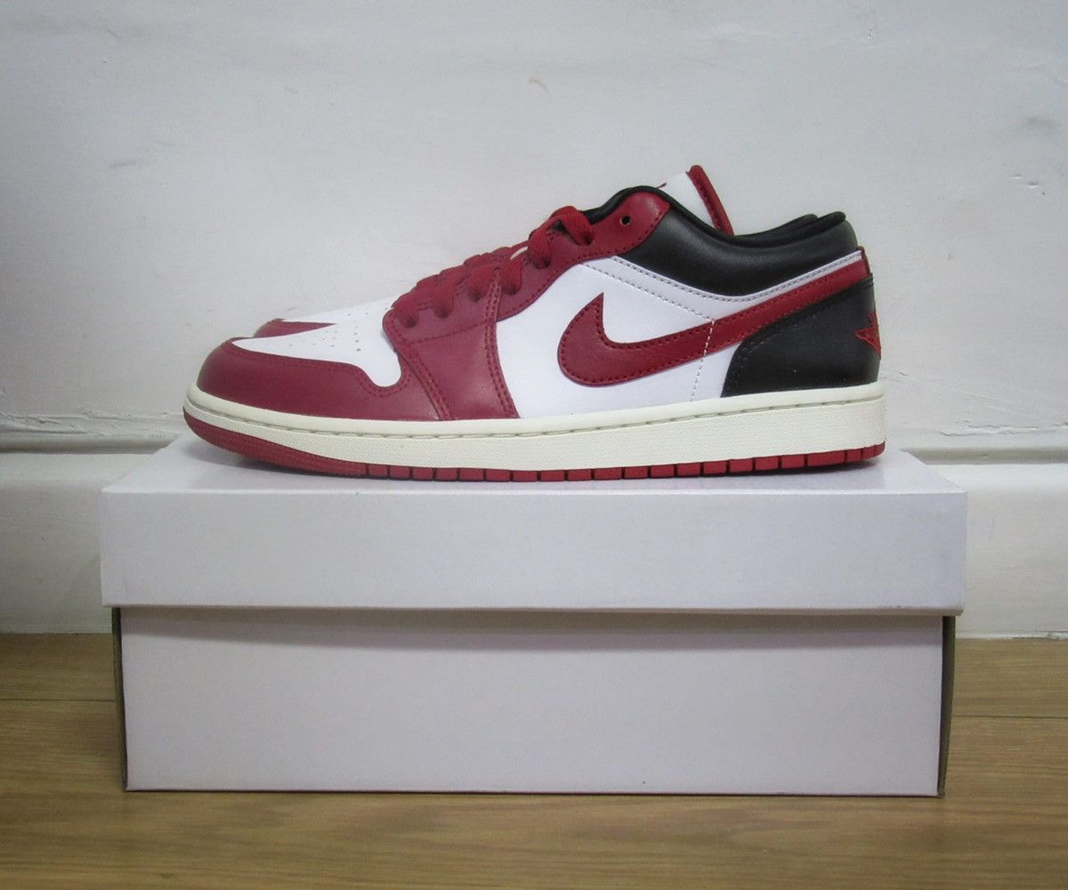 Jordan Brand Air Jordan 1 Low WMNS Reverse Black Toe 2022 EU 40.5-US 9 Size US 7.5 / EU 40-41 - 2 Thumbnail