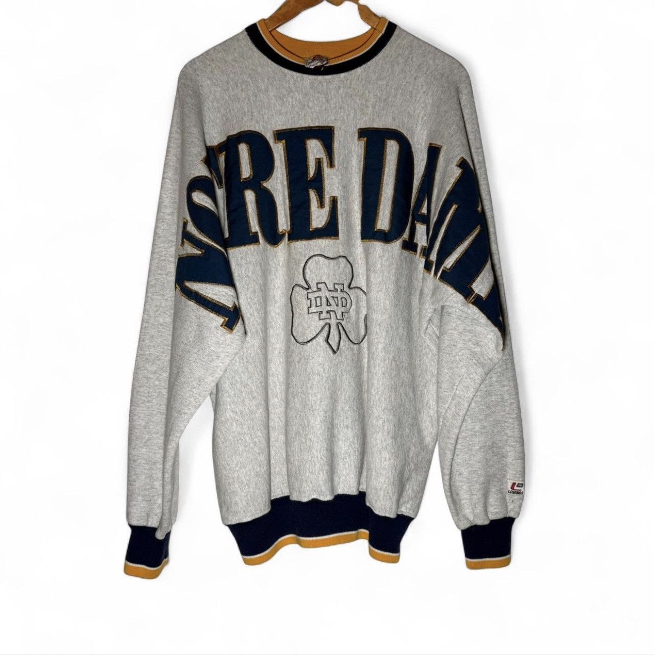 Vintage Vintage Notre Dame Spellout Crewneck Sweater Sz XL Size US XL / EU 56 / 4 - 1 Thumbnail