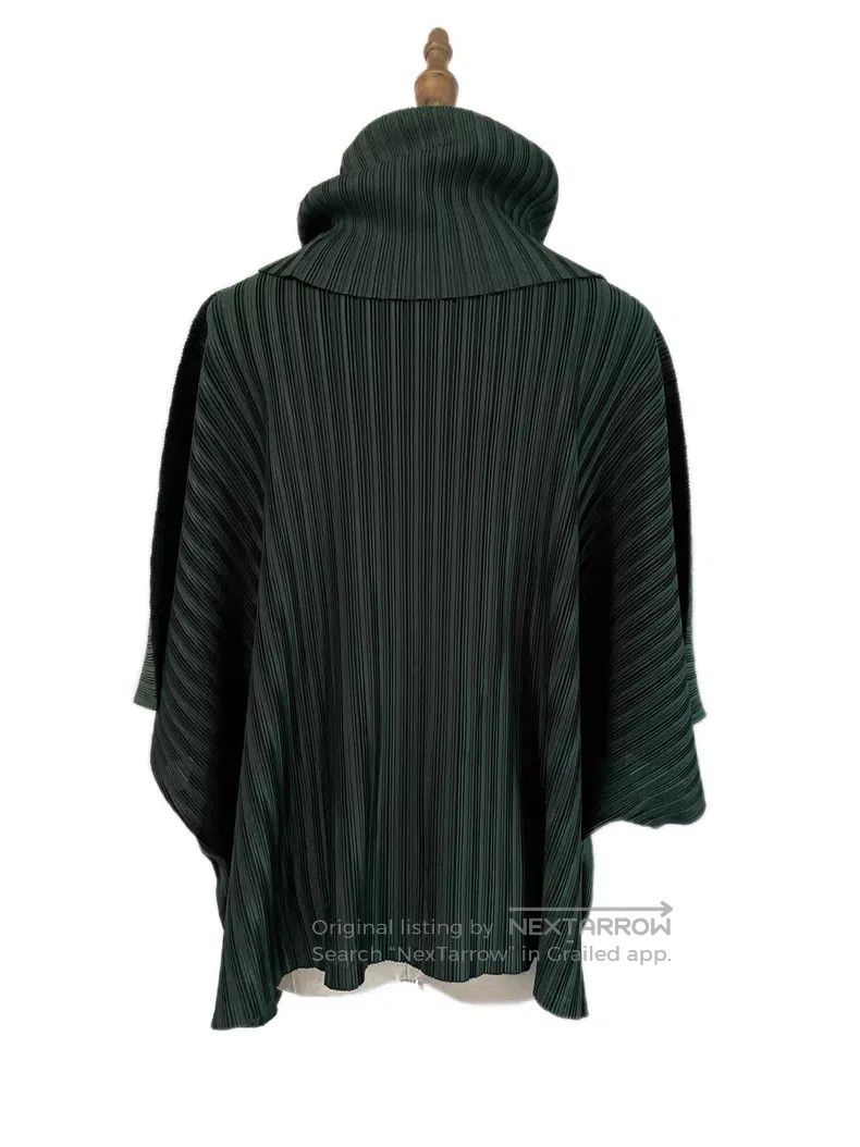 Issey Miyake Issey Miyake Green Top Size L / US 10 / IT 46 - 4 Thumbnail