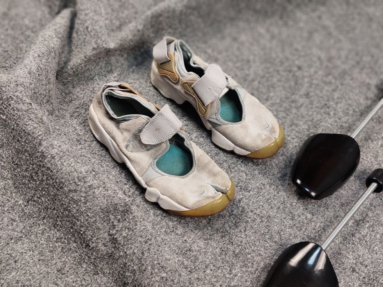 Nike Vintage Nike Air Rift Japan Split Tab Running Shoes Sneaker Size US 5 / EU 37 - 14 Thumbnail