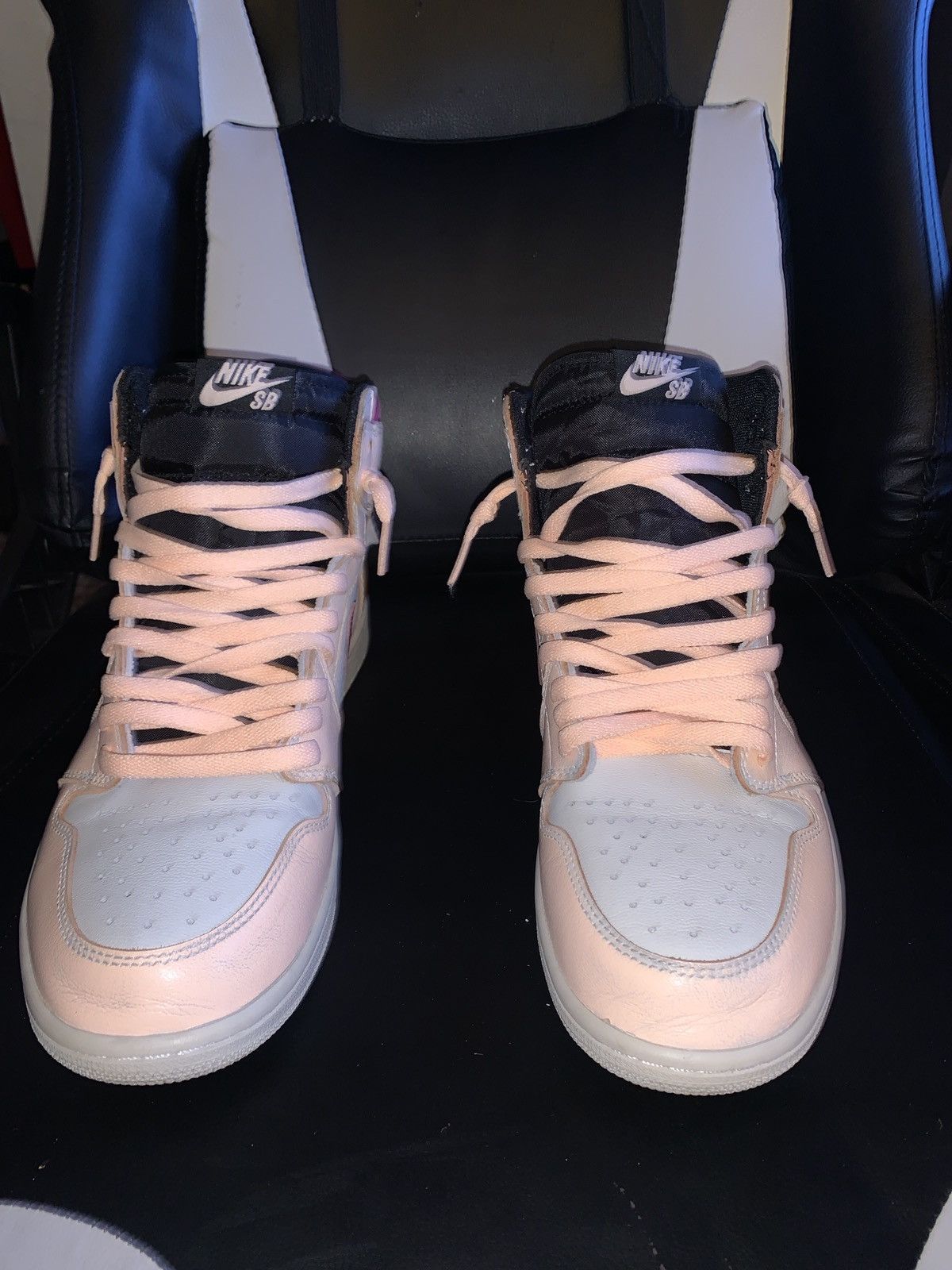 Nike Air jordan 1 SB RETRO HIGH OG NYC TO PARIS Size US 11 / EU 44 - 3 Thumbnail