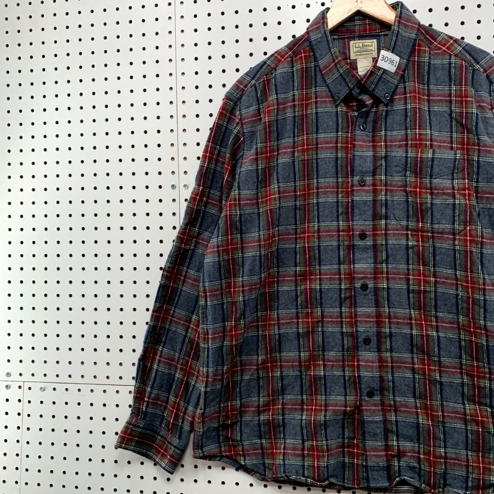 Vintage VINTAGE LL Bean Button-Down Pocket Flannel Shirt Mens Large Gray Red Plaid 25X30.5 Size US L / EU 52-54 / 3 - 3 Thumbnail