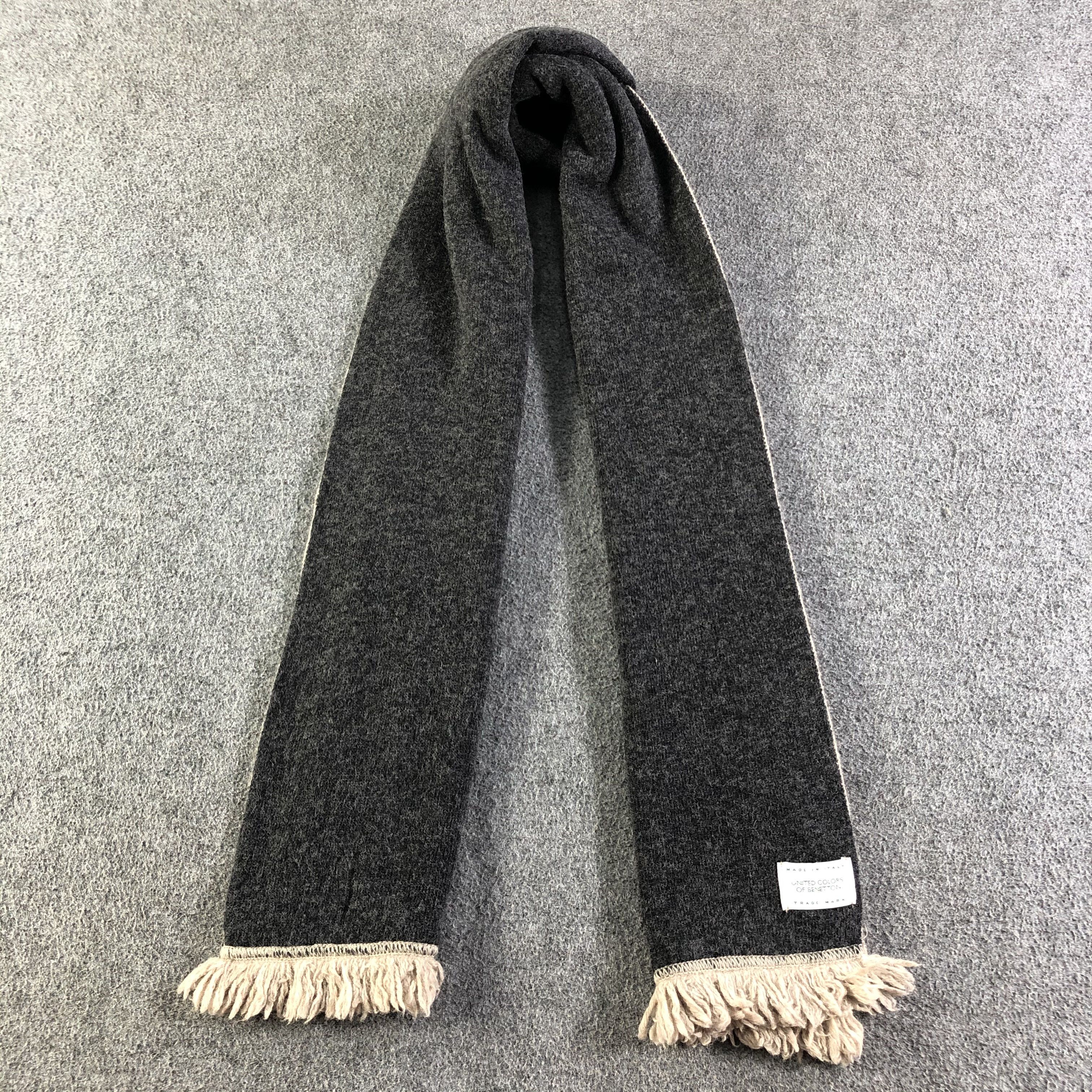 United Colors Of Benetton United Colors Of Benetton Scarf / Muffler / Neckwear Size ONE SIZE - 1 Thumbnail