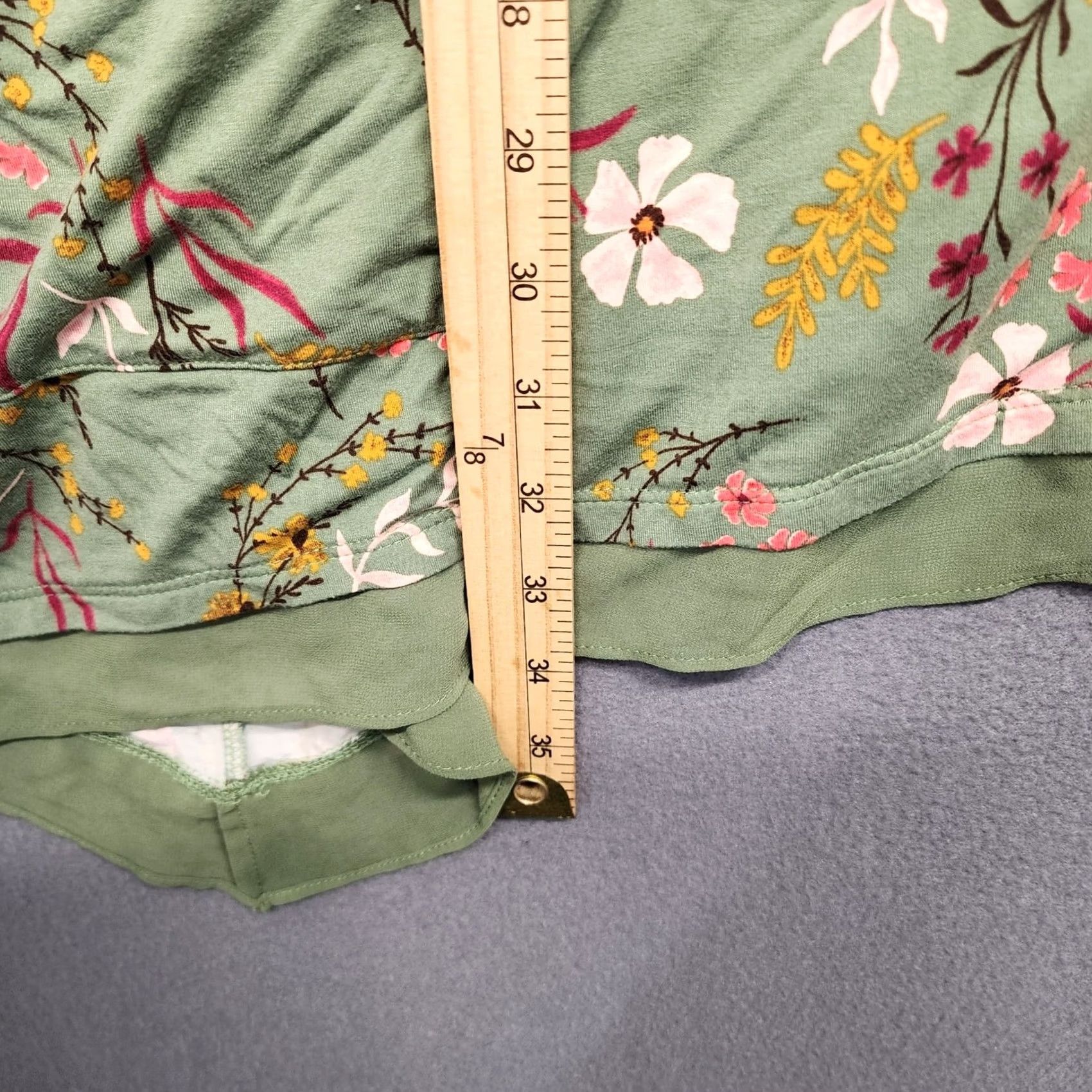 Logo 7 LOGO Lori Goldstein Top Womens 3X Green Floral Long Sleeve Button Up V Neck - Plus Size Womens Shirt Long Sleeve Floral V-Neck Button-Up 3X Green LOGO Size XXL / US 16-18 / IT 52-54 - 5 Thumbnail