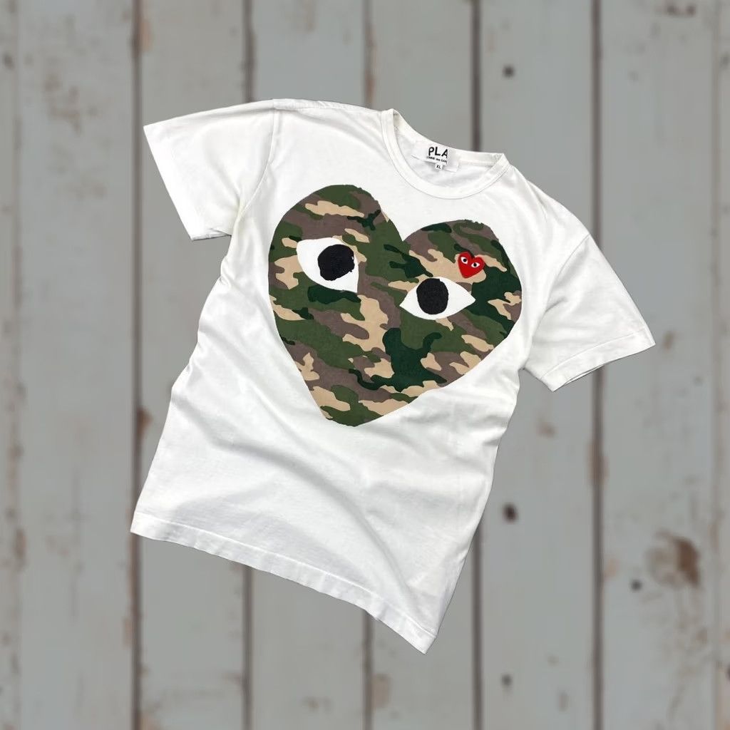 Comme des Garcons Girl Comme Des Garçons Play Camo Heart T-Shirt Men XL White Size US XL / EU 56 / 4 - 1 Thumbnail