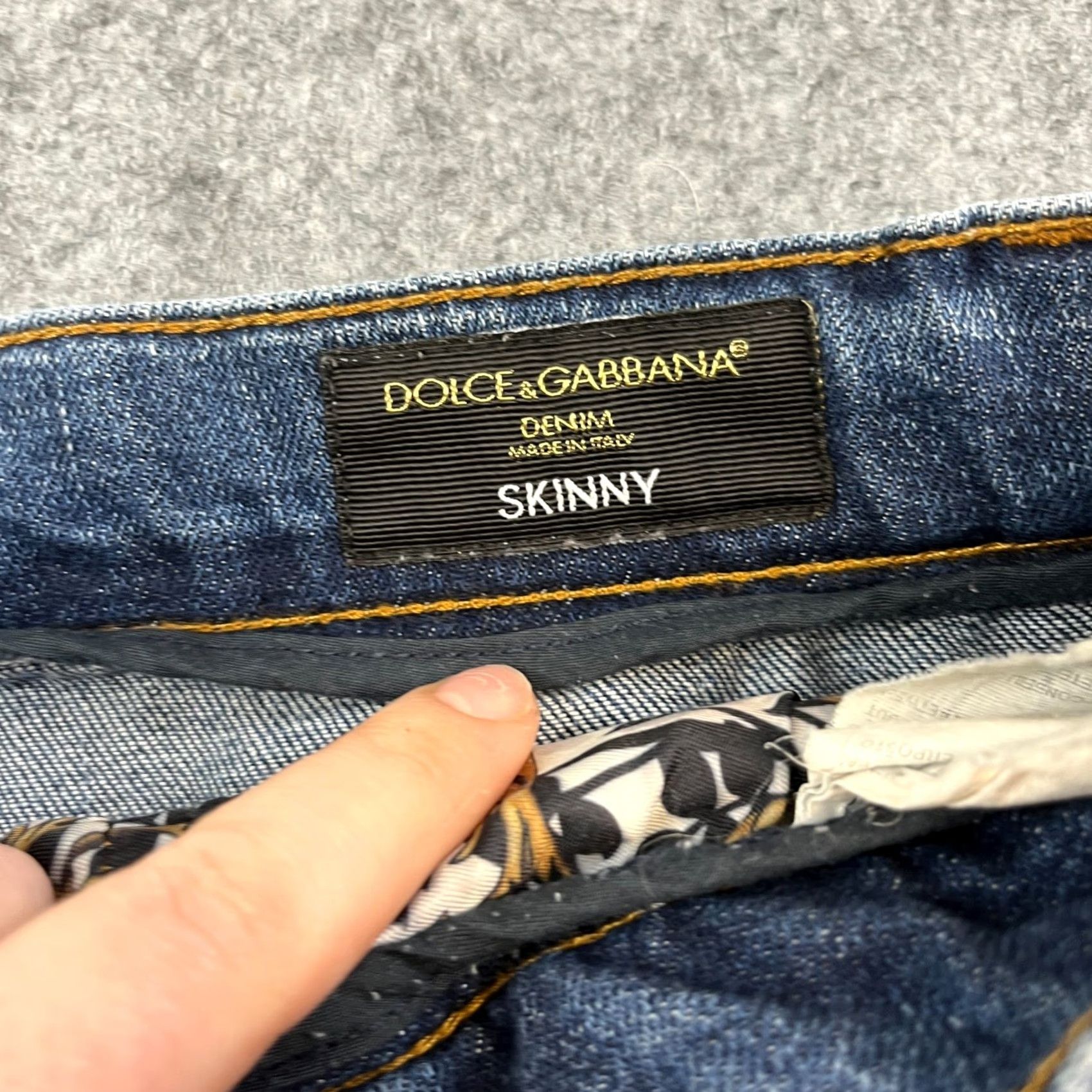 Dolce & Gabbana Dolce&Gabbana Jeans Slim Skinny 34 30 Distressed Whiskers Blue Logo Italy Men Denim Cotton Elastane 5-Pocket Design Vintage No Size US 34 / EU 50 - 7 Thumbnail