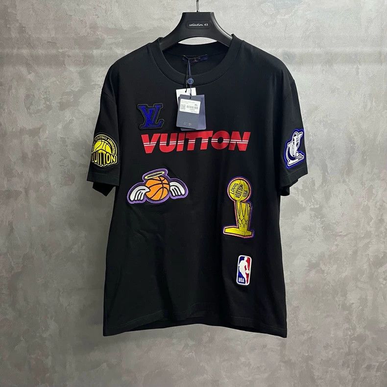 Louis Vuitton Louis Vuitton NBA multi-logo crew neck monogrammed short s Size US XL / EU 56 / 4 - 1 Thumbnail