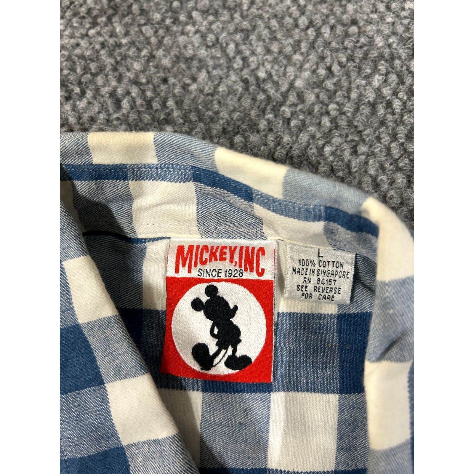 Disney VINTAGE Mickey Inc button-up shirt Mens Large blue white plaid Disney Mickey Mouse Shirt Regular Mens L Blue Plaid Button-Down 3-4 season Size US L / EU 52-54 / 3 - 6 Thumbnail
