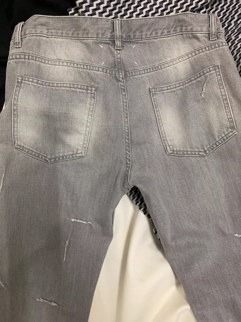 Maison Margiela Maison Margiela SS17 Margiera's knife cut destroys jeans Size US 32 / EU 48 - 2 Thumbnail