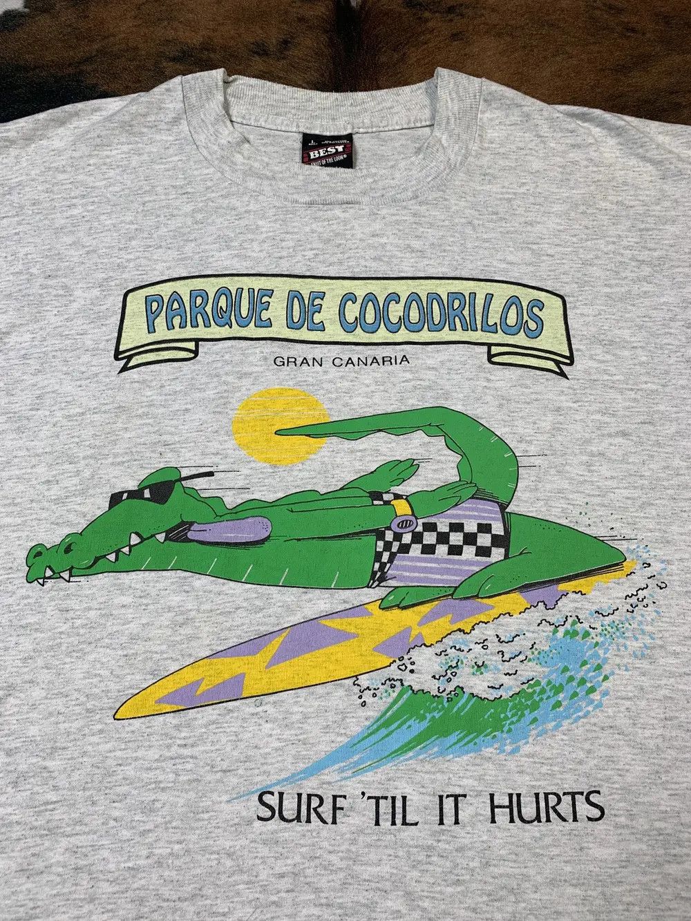 Vintage Vintage 90s Surfing Crocodile Funny Tshirt Tee Gran Canaria Size US L / EU 52-54 / 3 - 3 Thumbnail