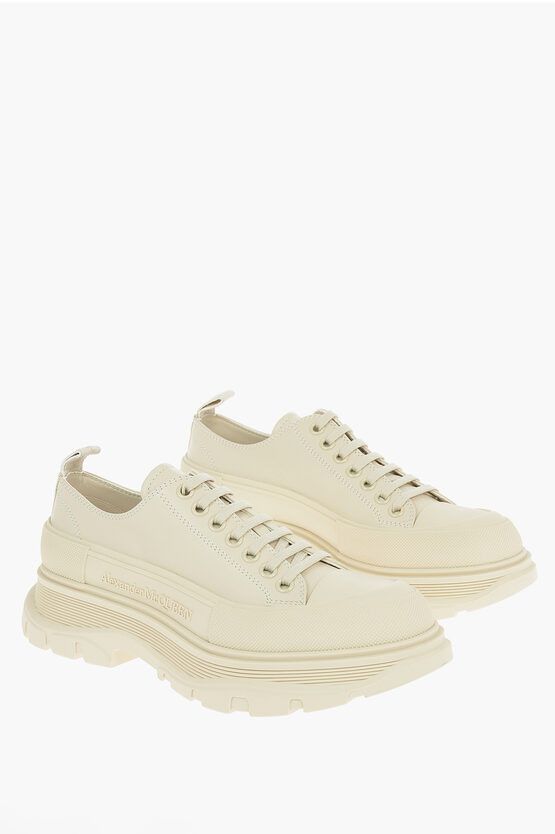 o1y1024 Low-Top Sneakers in Beige