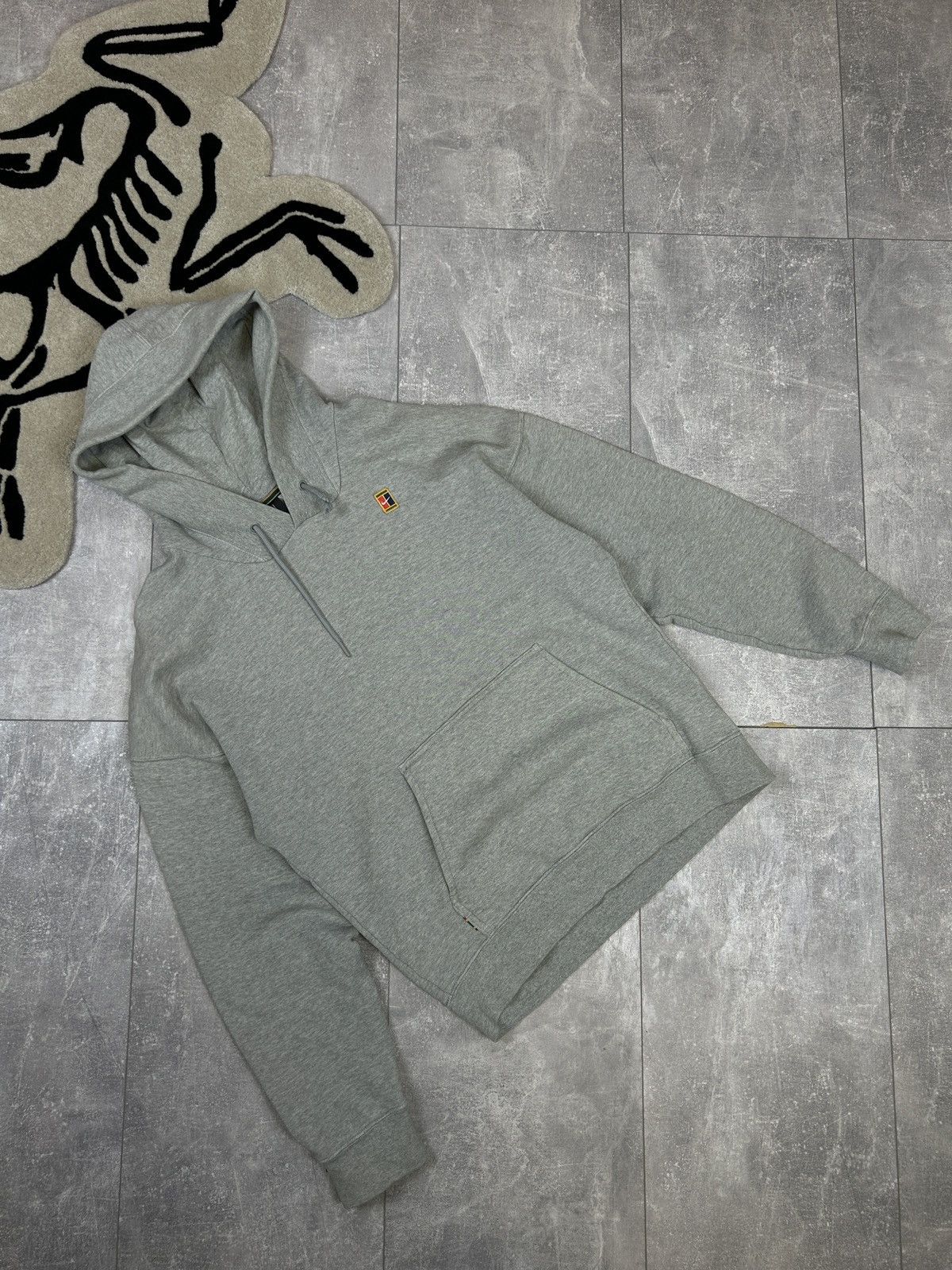 Nike Mens Vintage Nike Court Hoodie gray loose fit y2k streetwear Size US S / EU 44-46 / 1 - 2 Thumbnail