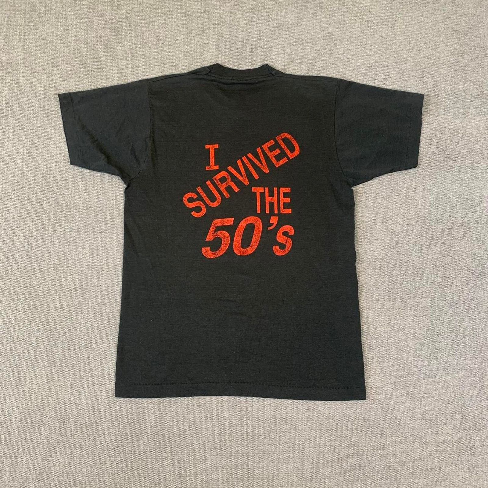 Vintage Vintage I Survived The 50s black t-shirt Size US L / EU 52-54 / 3 - 6 Thumbnail