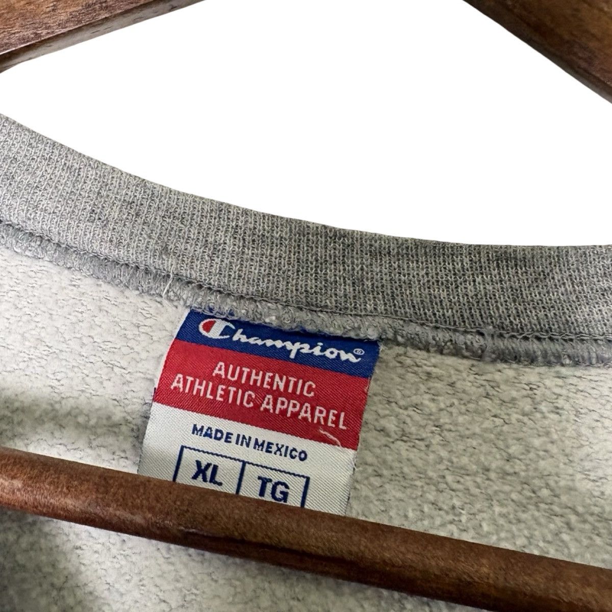 Champion Champion Pullover Sweat Shirt Grey Men's XL Essential Worn Size US XL / EU 56 / 4 - 3 Thumbnail