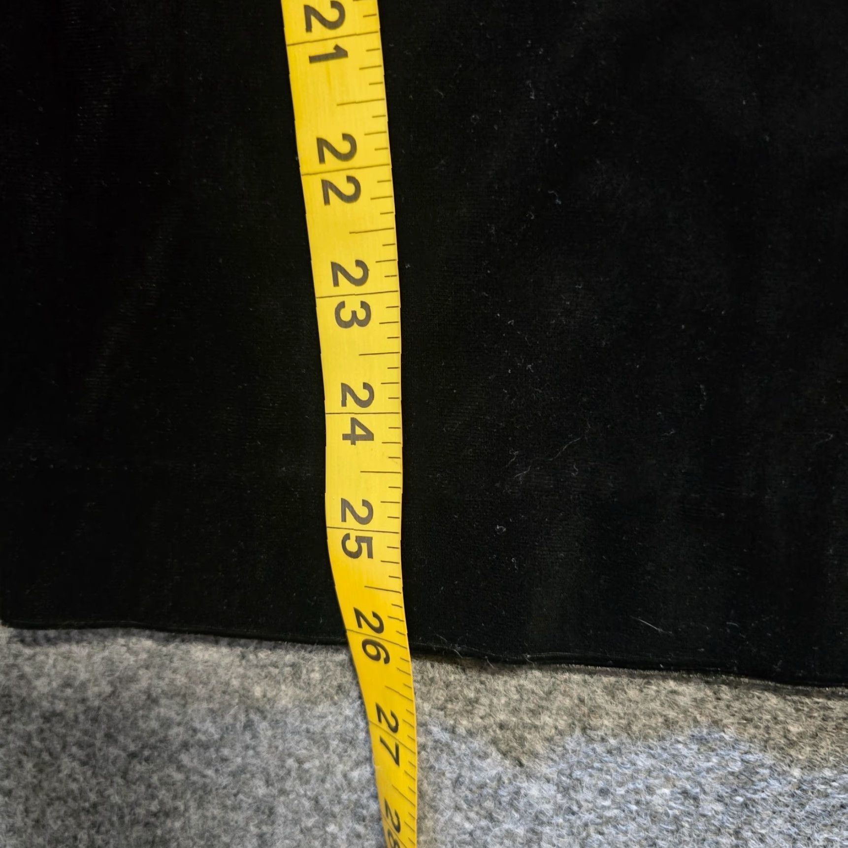 Old Navy Old Navy Pants Womens XL Black Velour Wide-Leg Cropped Pull On Holiday Casual Size 40" / US 18 - 7 Thumbnail