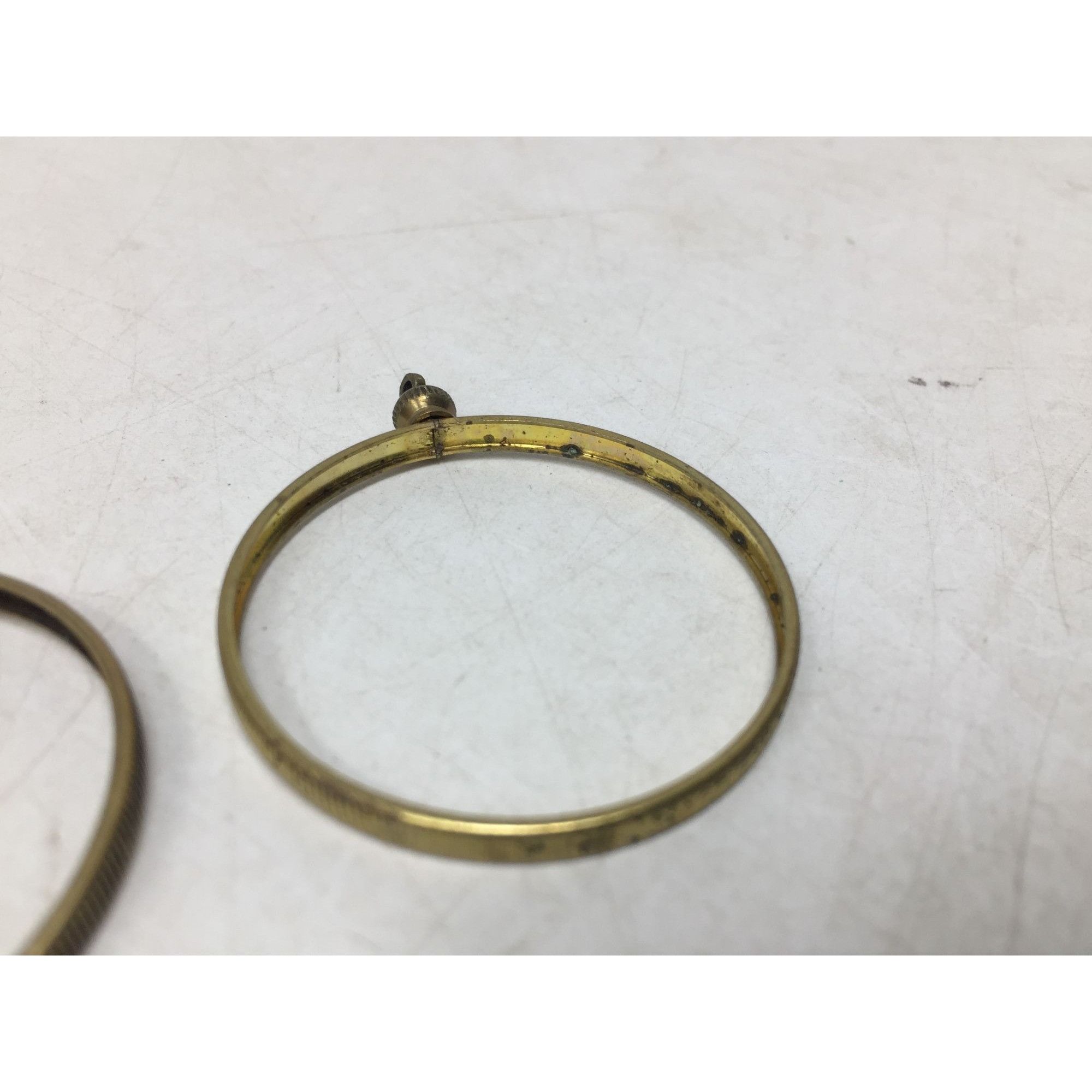 Other Two (2) Vintage Round Gold Tone Open Bezels/Pendants Size ONE SIZE - 6 Thumbnail