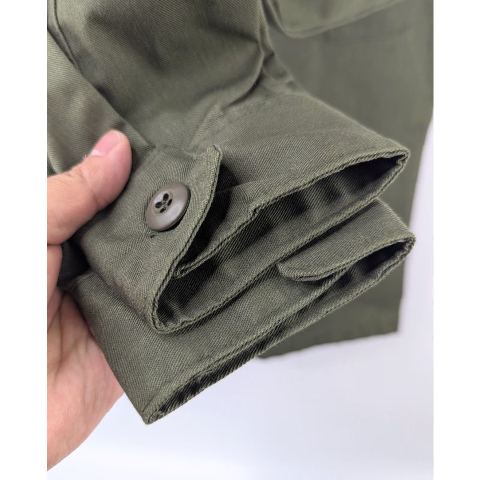 Olive VINTAGE Military Shirt Mens M/L 80s Olive Green Button-Up Collared Twill Dura-Press Wrinkle-Resistant Pockets US Made Size US M / EU 48-50 / 2 - 3 Thumbnail
