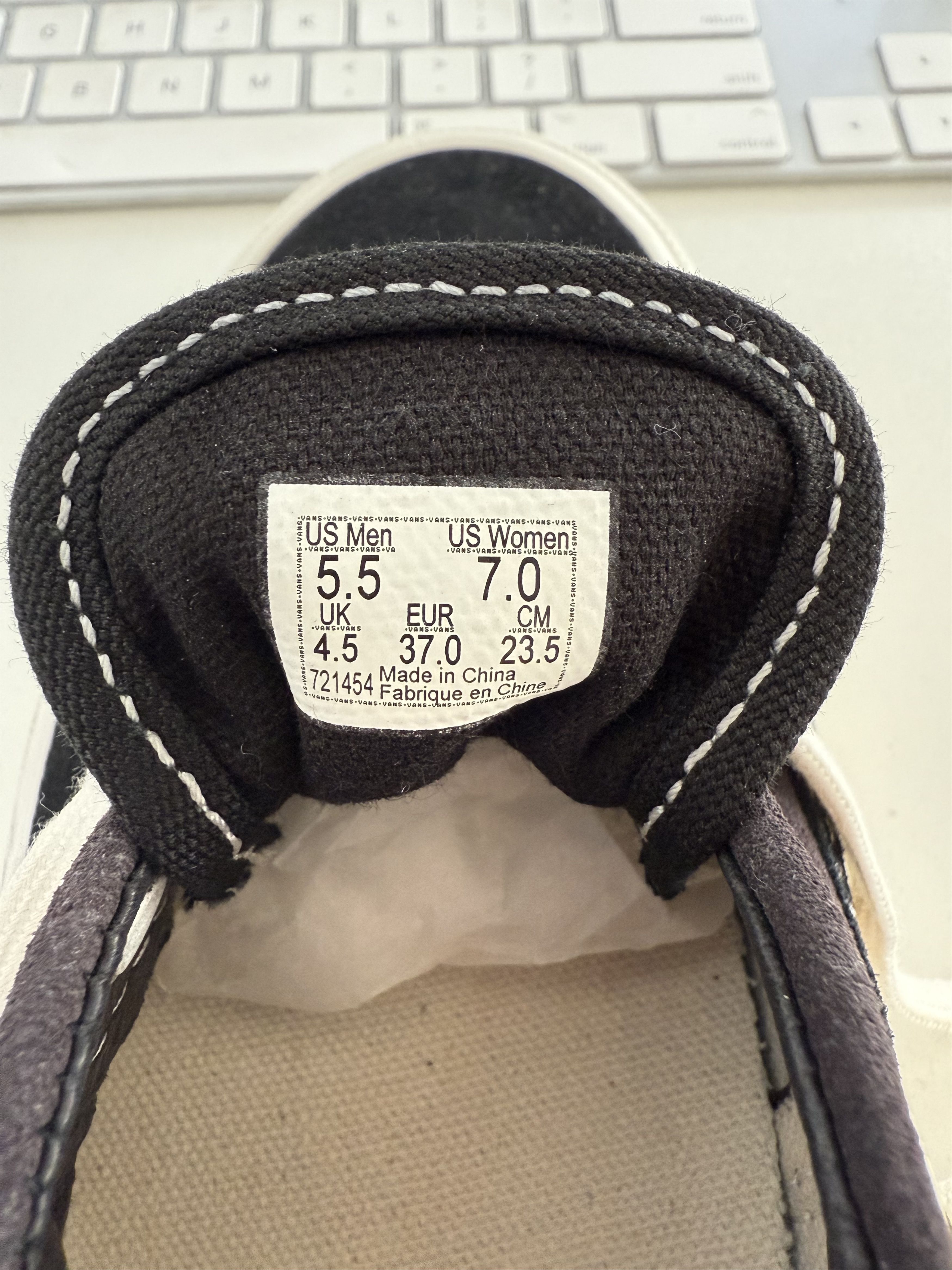 Vans WOMEN Vans OG Era 59 LX 'Shale' VN0A3ZCBUMU size 7 / men 5.5 Size US 7 / IT 37 - 4 Thumbnail
