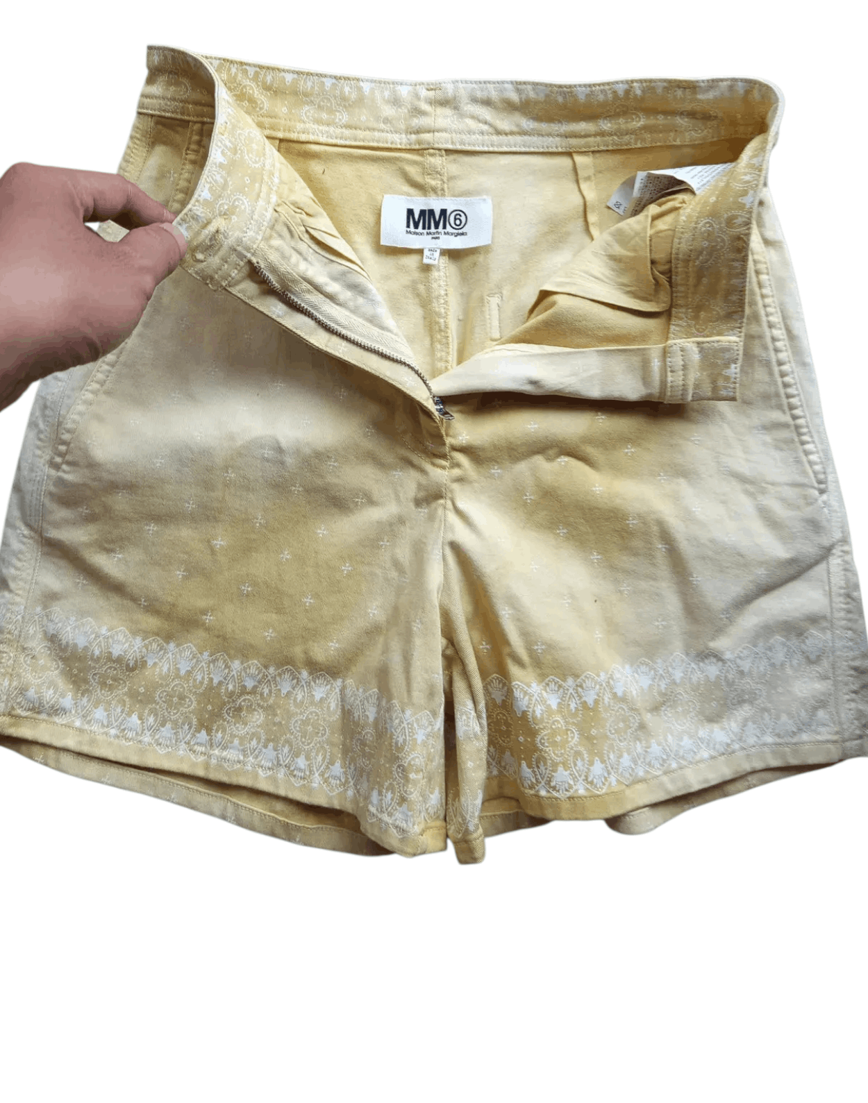 Maison Margiela MM6 Maison Margiela Shorts Pants Size 28" / US 6 / IT 42 - 1 Thumbnail
