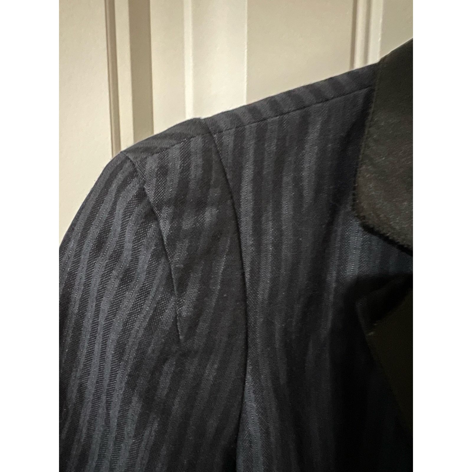 DKNY DKNY Donna Karan New York Striped Trim Short Jacket Blazer Size XS / US 0-2 / IT 36-38 - 10 Thumbnail