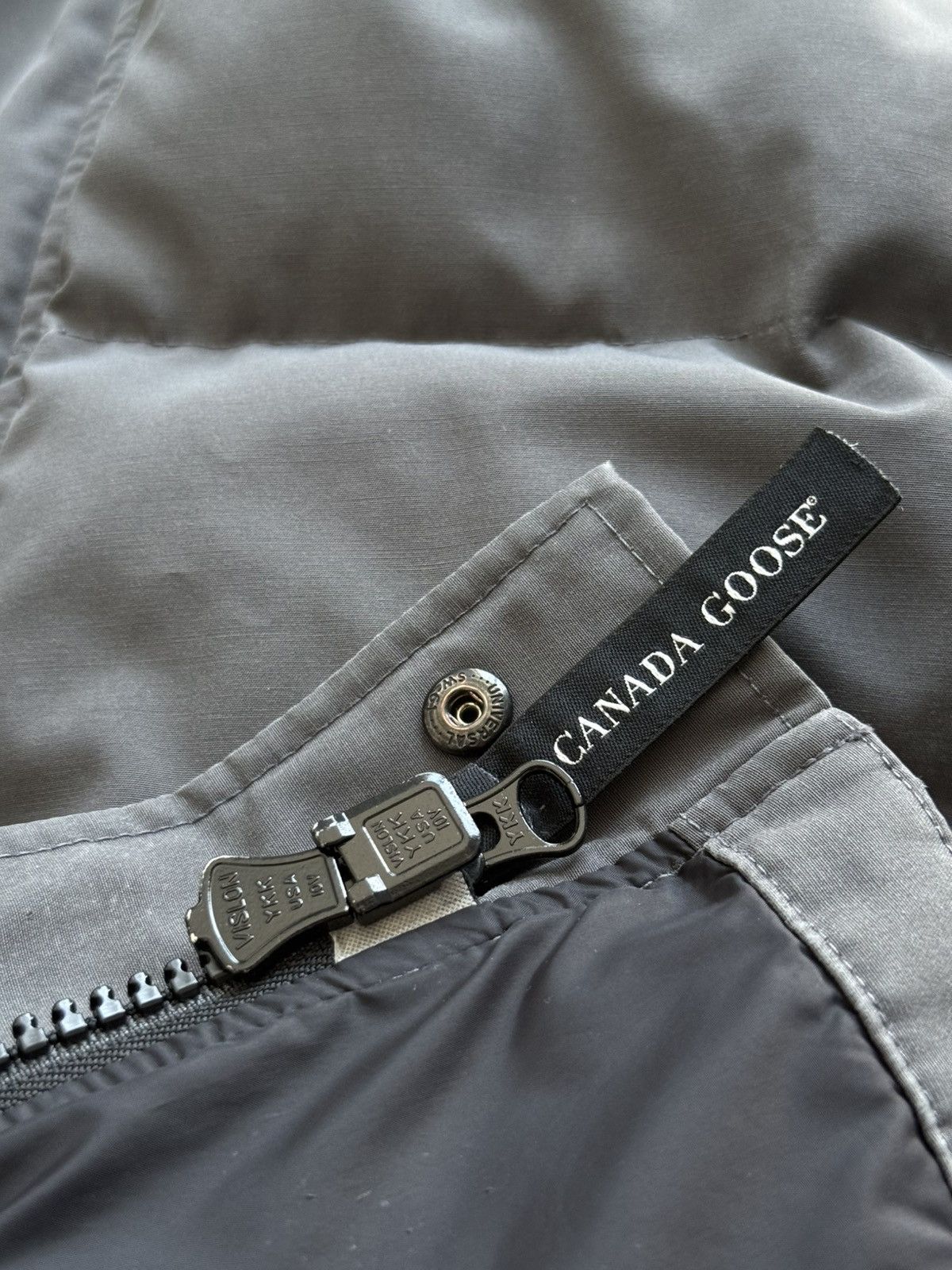 Canada Goose Canada Goose MacMillan Parka Graphite Size M Size US M / EU 48-50 / 2 - 25 Thumbnail