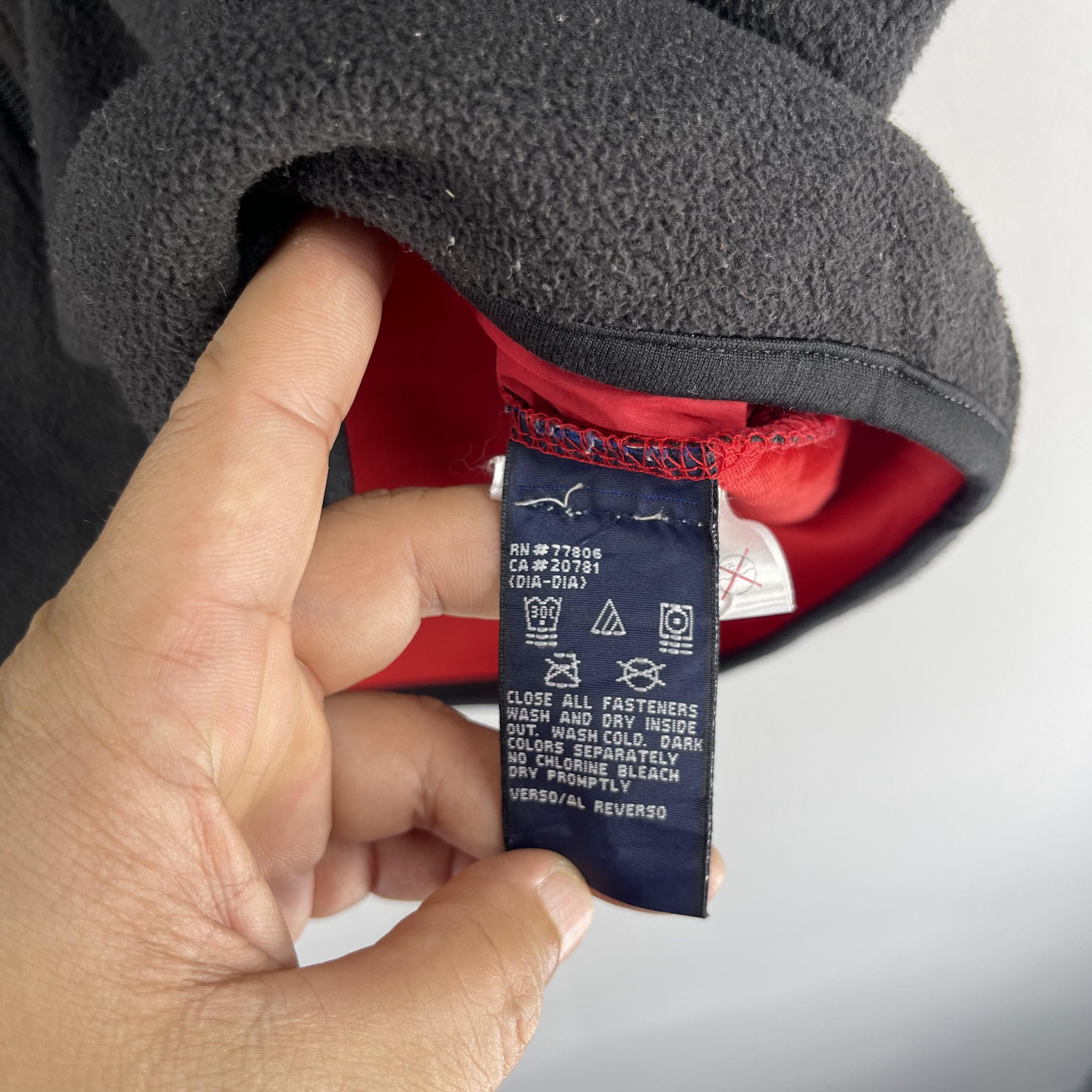 Tommy Hilfiger Vintage 90s TOMMY HILFIGER Fleece Vest Jacket Zip Up Size US M / EU 48-50 / 2 - 9 Thumbnail