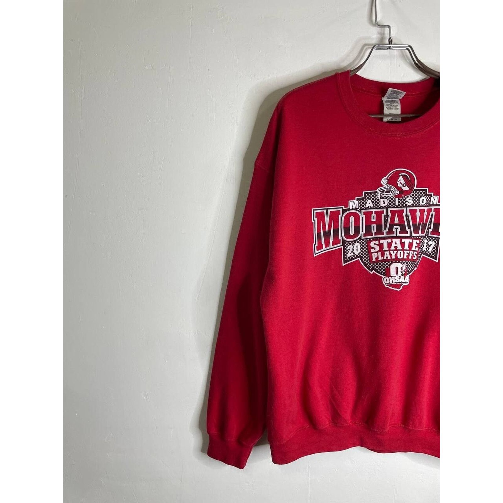 Vintage Vintage Madison Mohawks State Playoffs Red Sweatshirt XL Size US XL / EU 56 / 4 - 5 Thumbnail