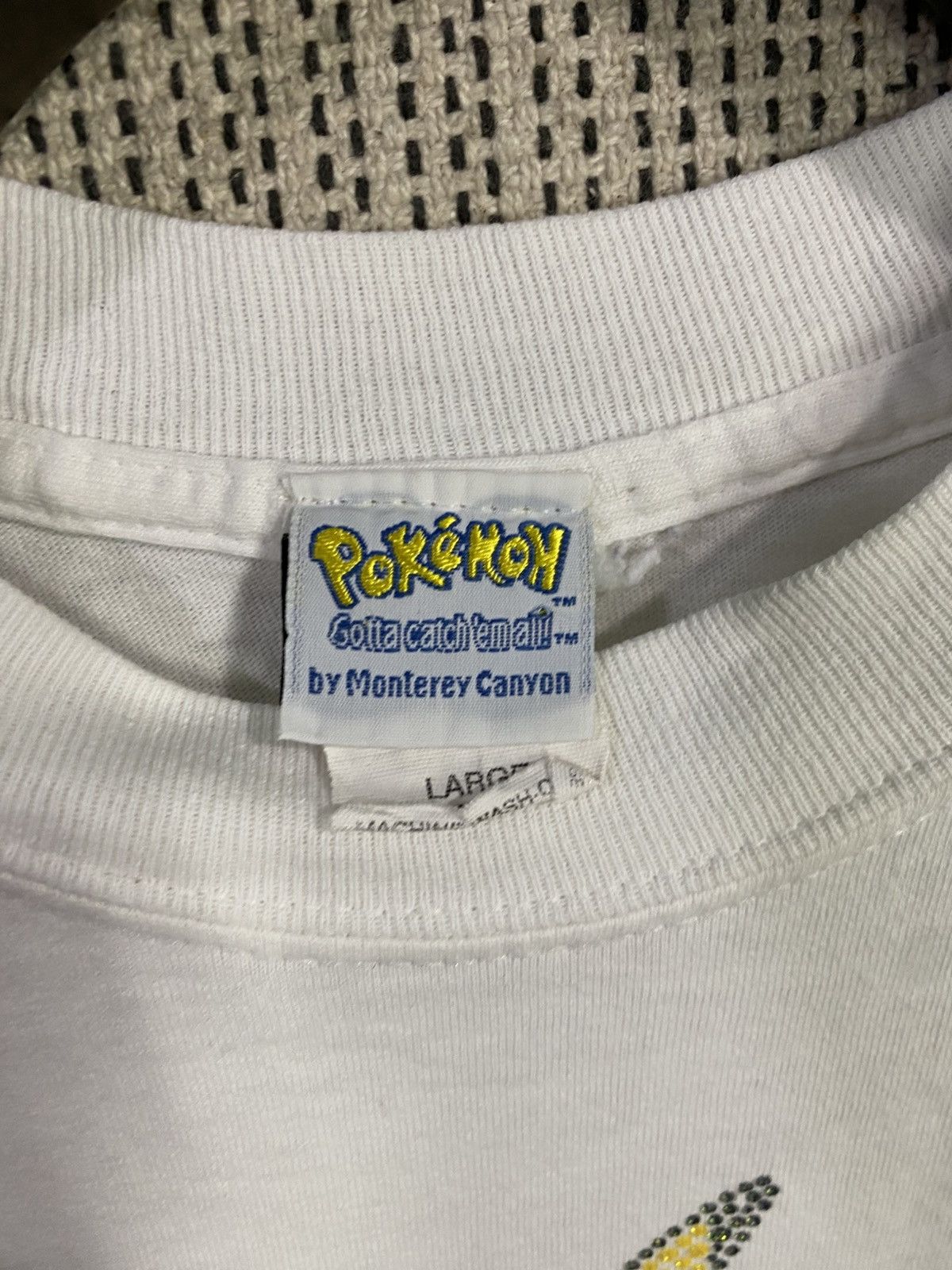 Nintendo Vintage 1999s nintendo pokemen pikachu rhinestone style Size US L / EU 52-54 / 3 - 6 Thumbnail