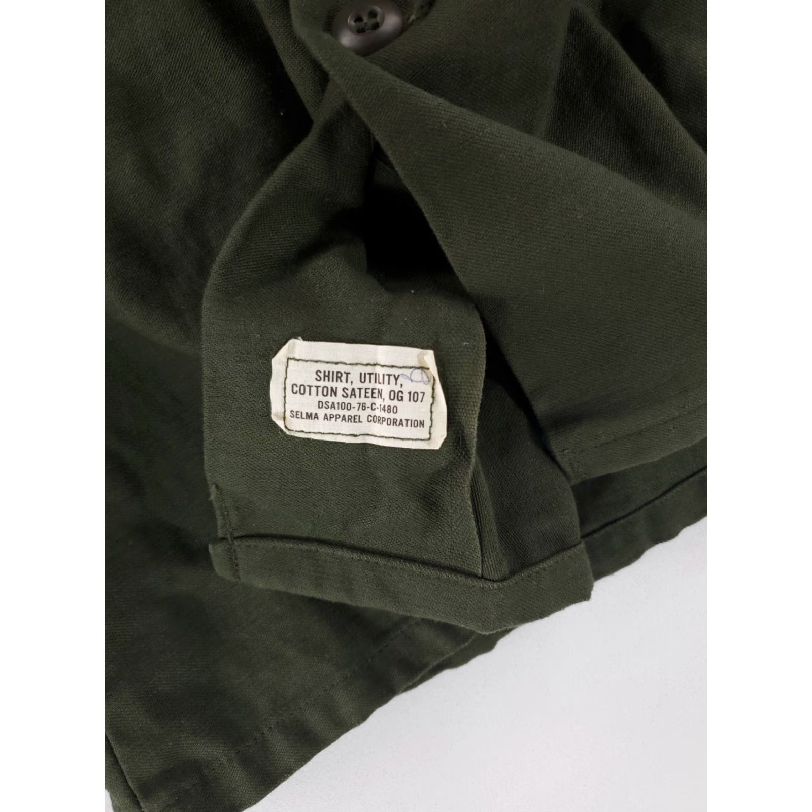 Vintage VINTAGE US Army Button-Up Utility Shirt Green Mens 15.5/33 Long Sleeve 70s Size US L / EU 52-54 / 3 - 3 Thumbnail