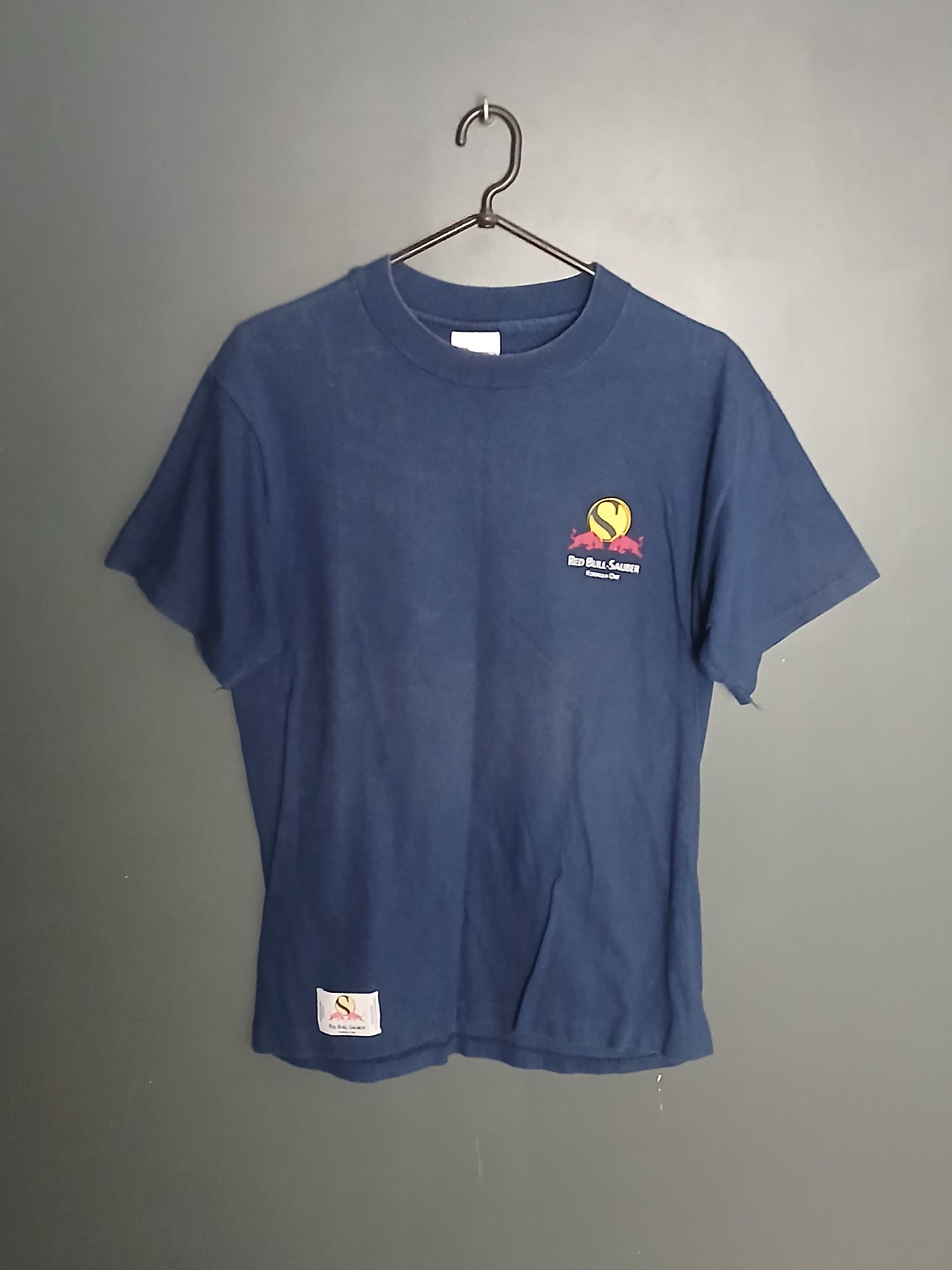 Formula 1 × Red Bull × Vintage Vintage Red Bull F1 Racing Single Stitch T-Shirt Size US M / EU 48-50 / 2 - 1 Thumbnail