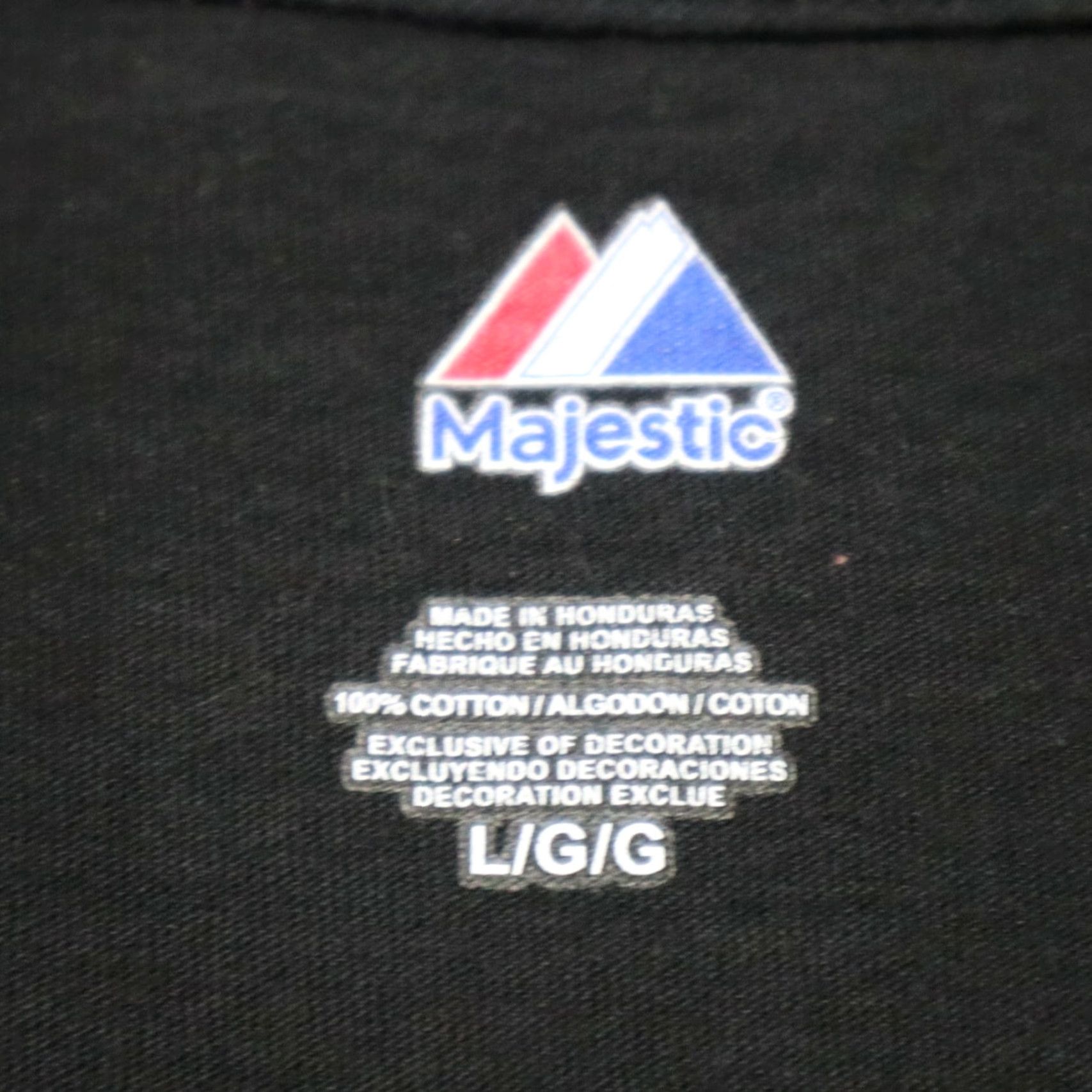 Vintage VINTAGE Atlanta Braves USA Land Of The Free Home of the Brave Men Shirt Adult Large Black Majestic Graphic Tee 90s Mens Size US L / EU 52-54 / 3 - 3 Thumbnail