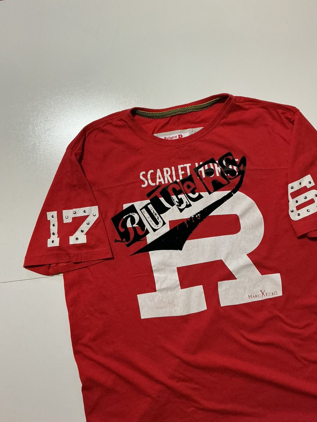 Marc Ecko Marc Ecko Rutgers University Scarlet Knights Y2K T-Shirt Size US XXL / EU 58 / 5 - 3 Thumbnail