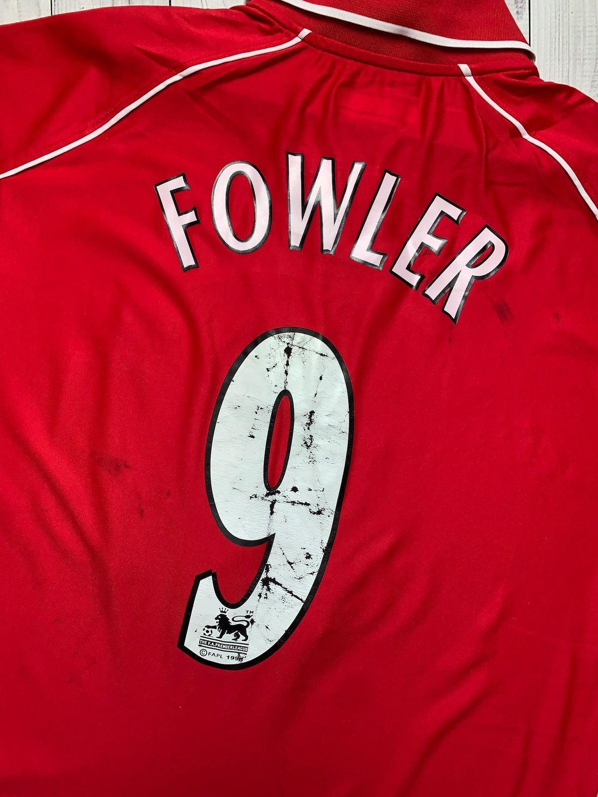 Vintage Vintage Liverpool soccer jersey size L 9 Fowler Reebok UEFA Size US L / EU 52-54 / 3 - 8 Thumbnail